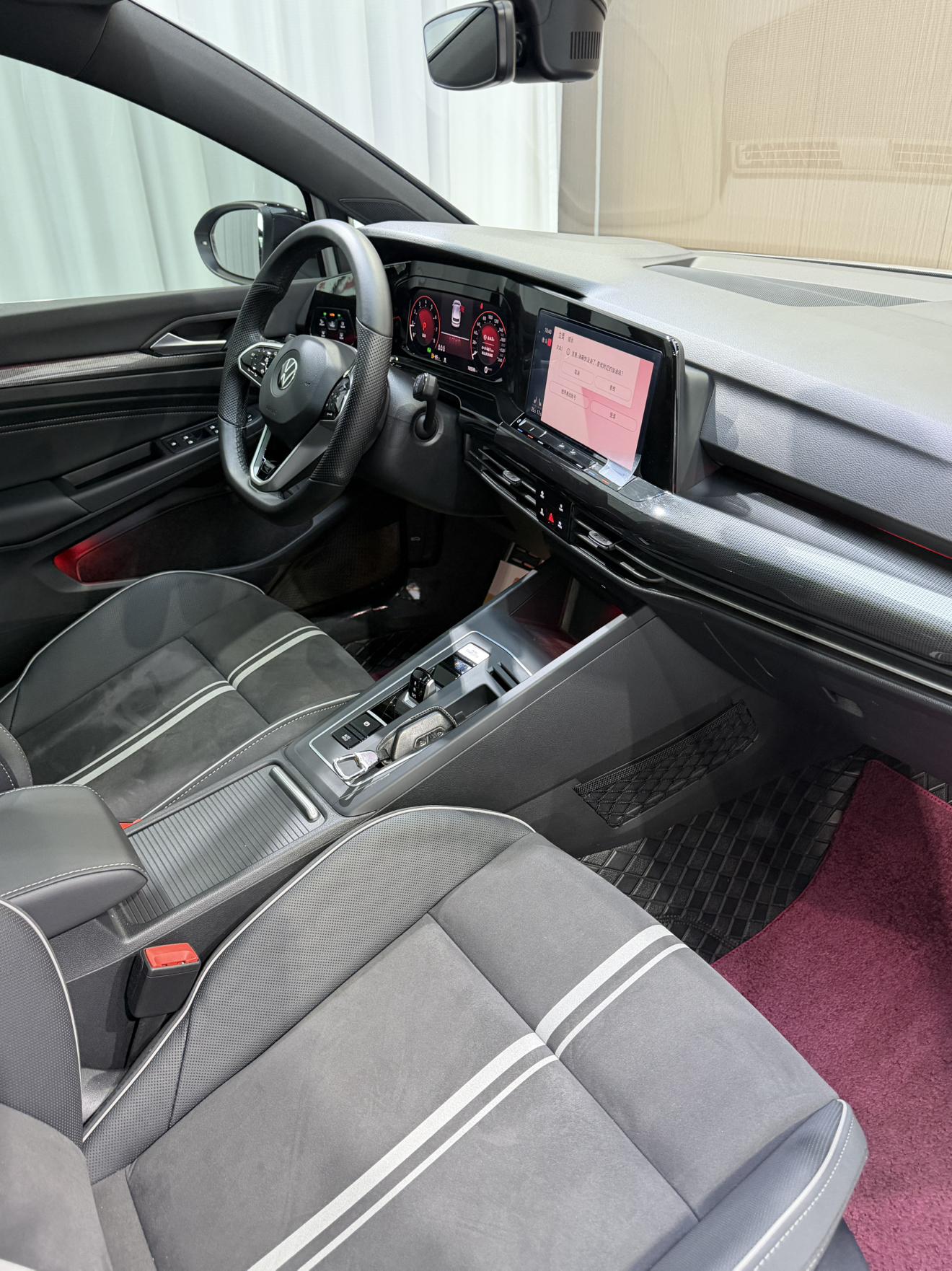 Volkswagen Golf 2023, фото 14