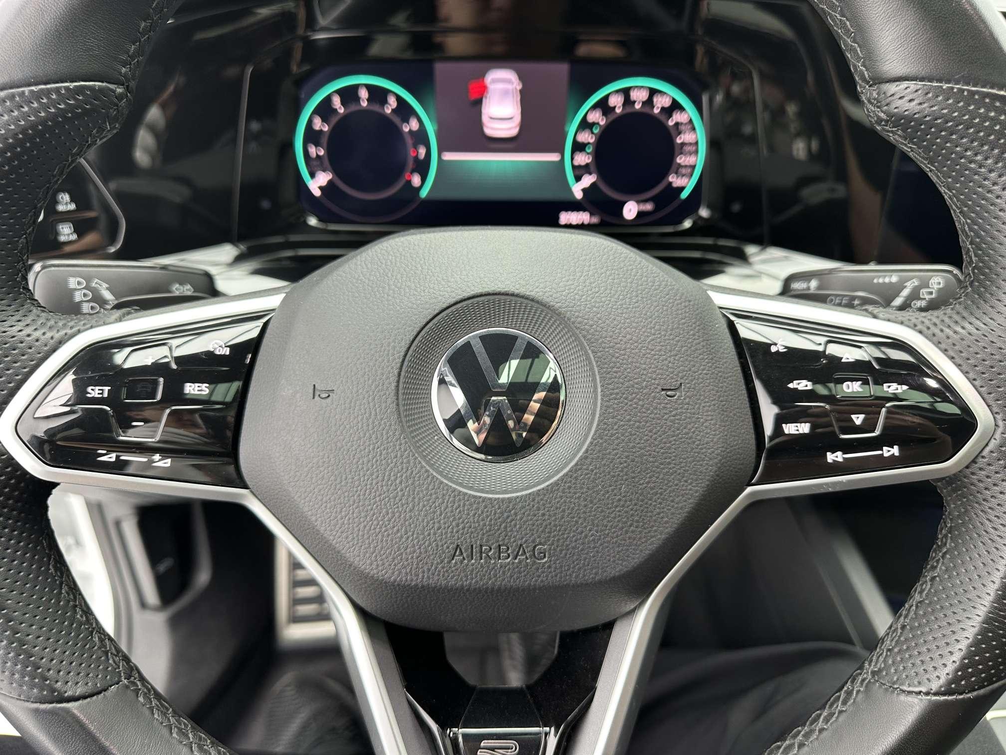 Volkswagen Golf 2023, фото 14