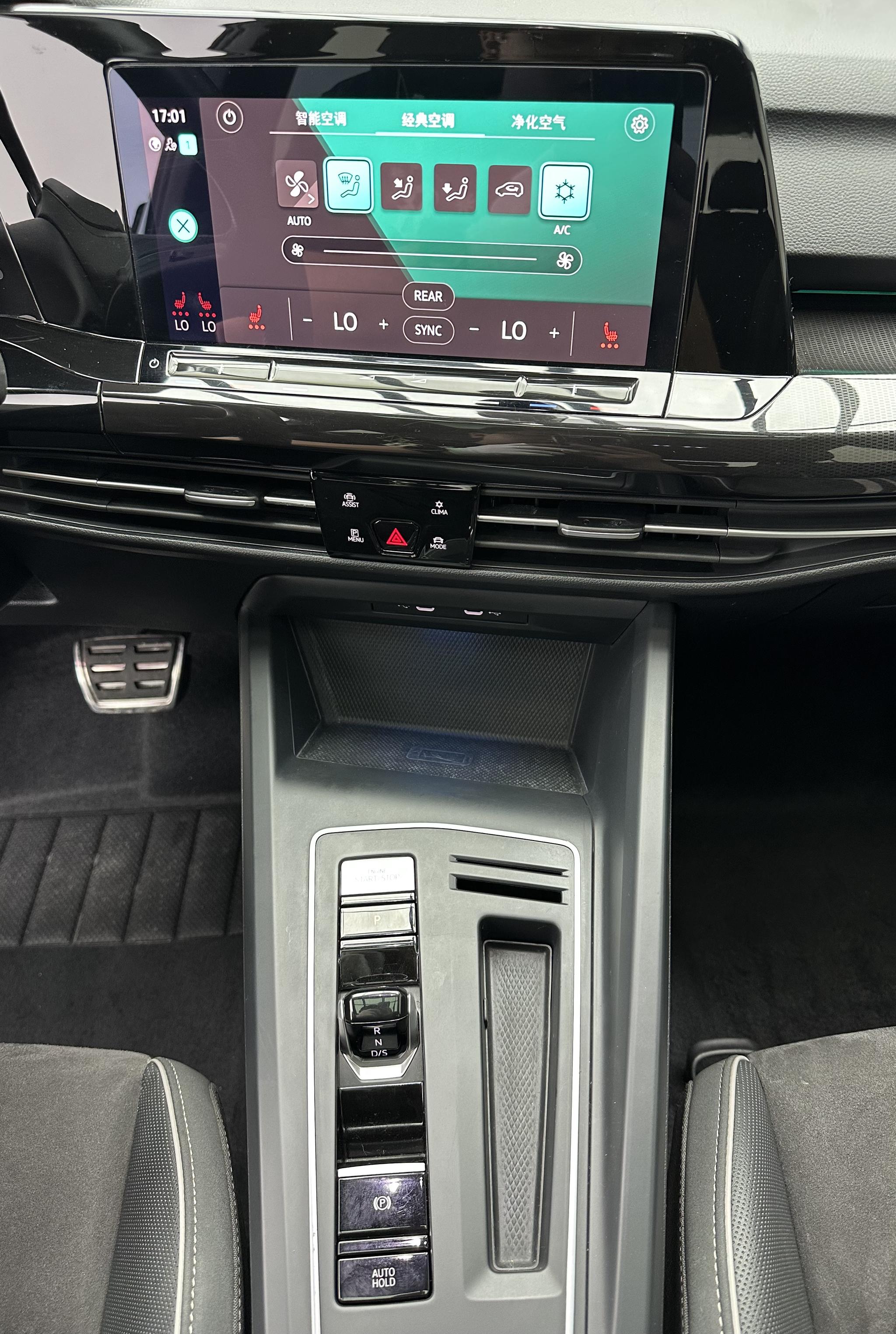 Volkswagen Golf 2023, фото 15