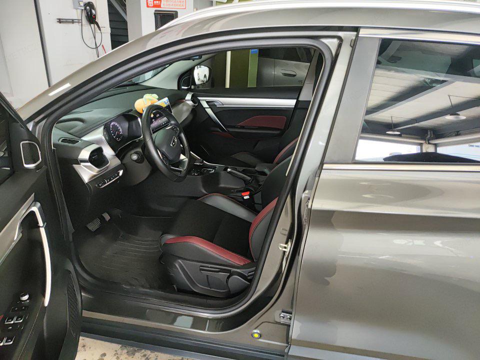 Geely Binyue 2021, фото 5