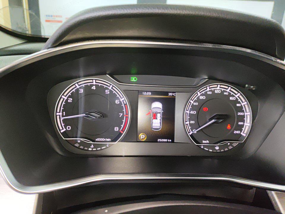 Geely Binyue 2021, фото 8
