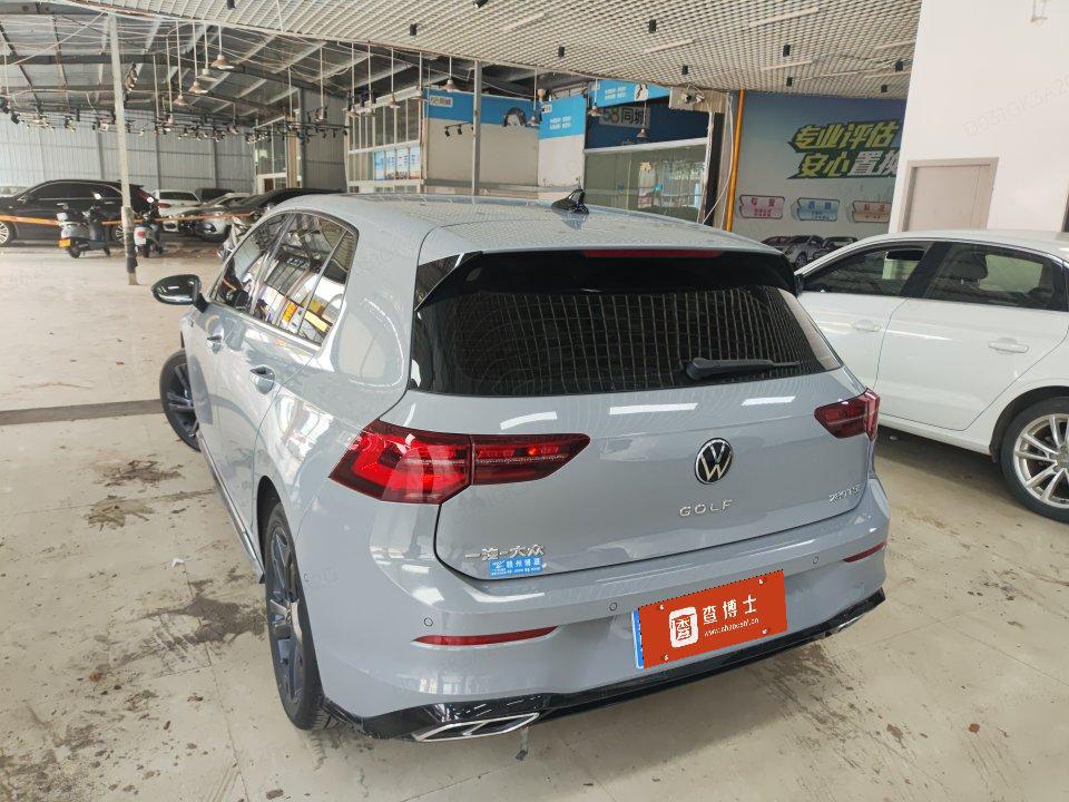 Volkswagen Golf 2023, фото 3