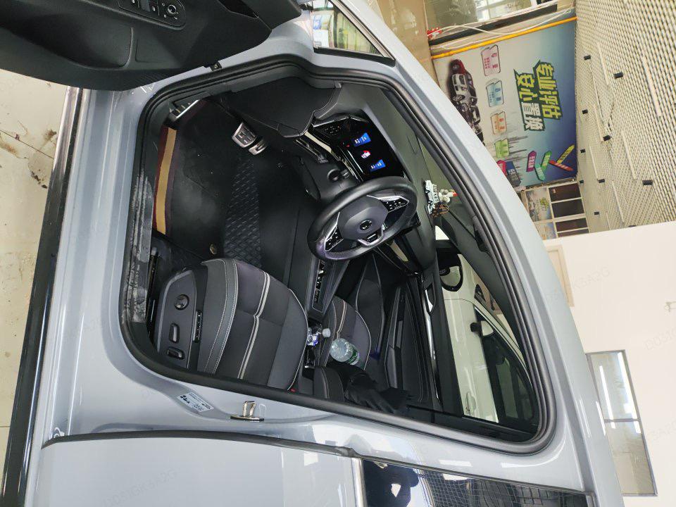 Volkswagen Golf 2023, фото 5