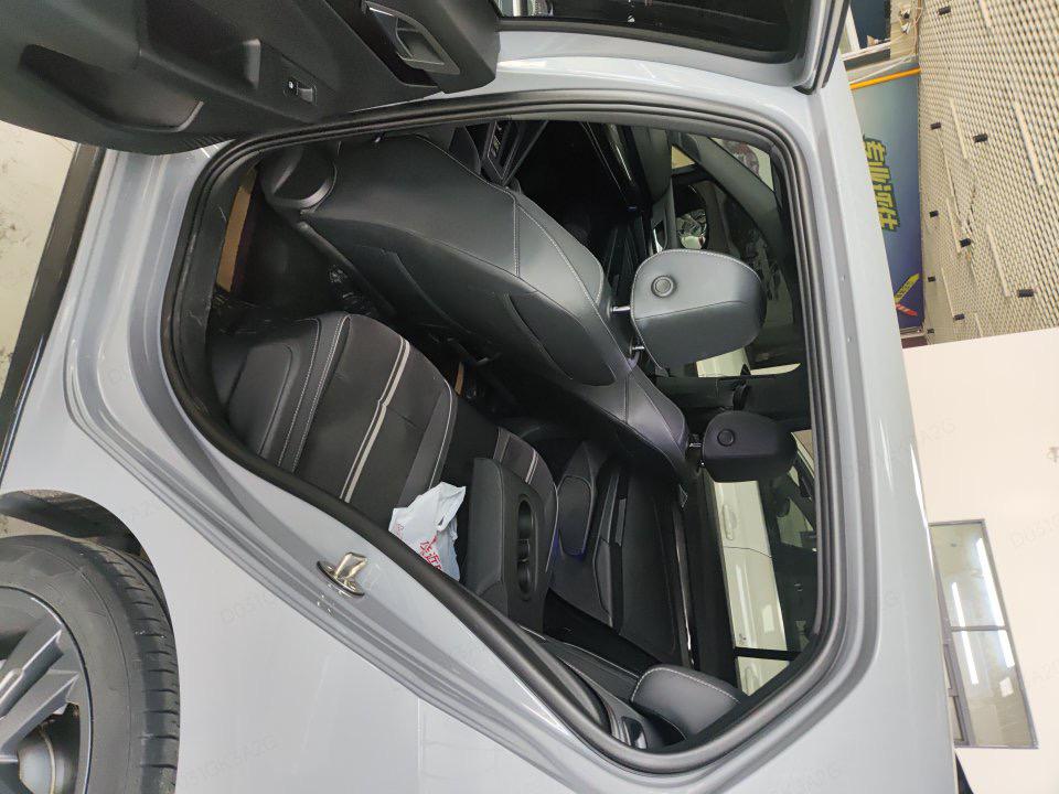 Volkswagen Golf 2023, фото 6
