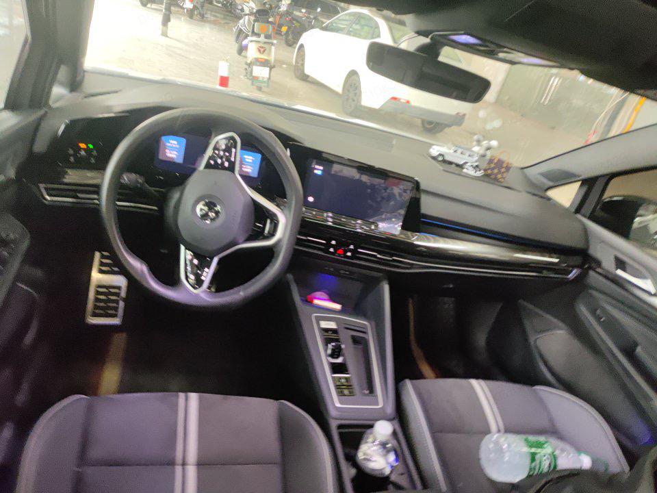 Volkswagen Golf 2023, фото 7
