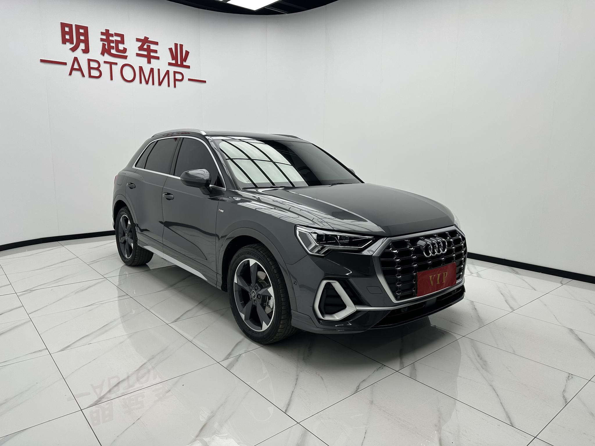 Audi Q3 2023, фото 3