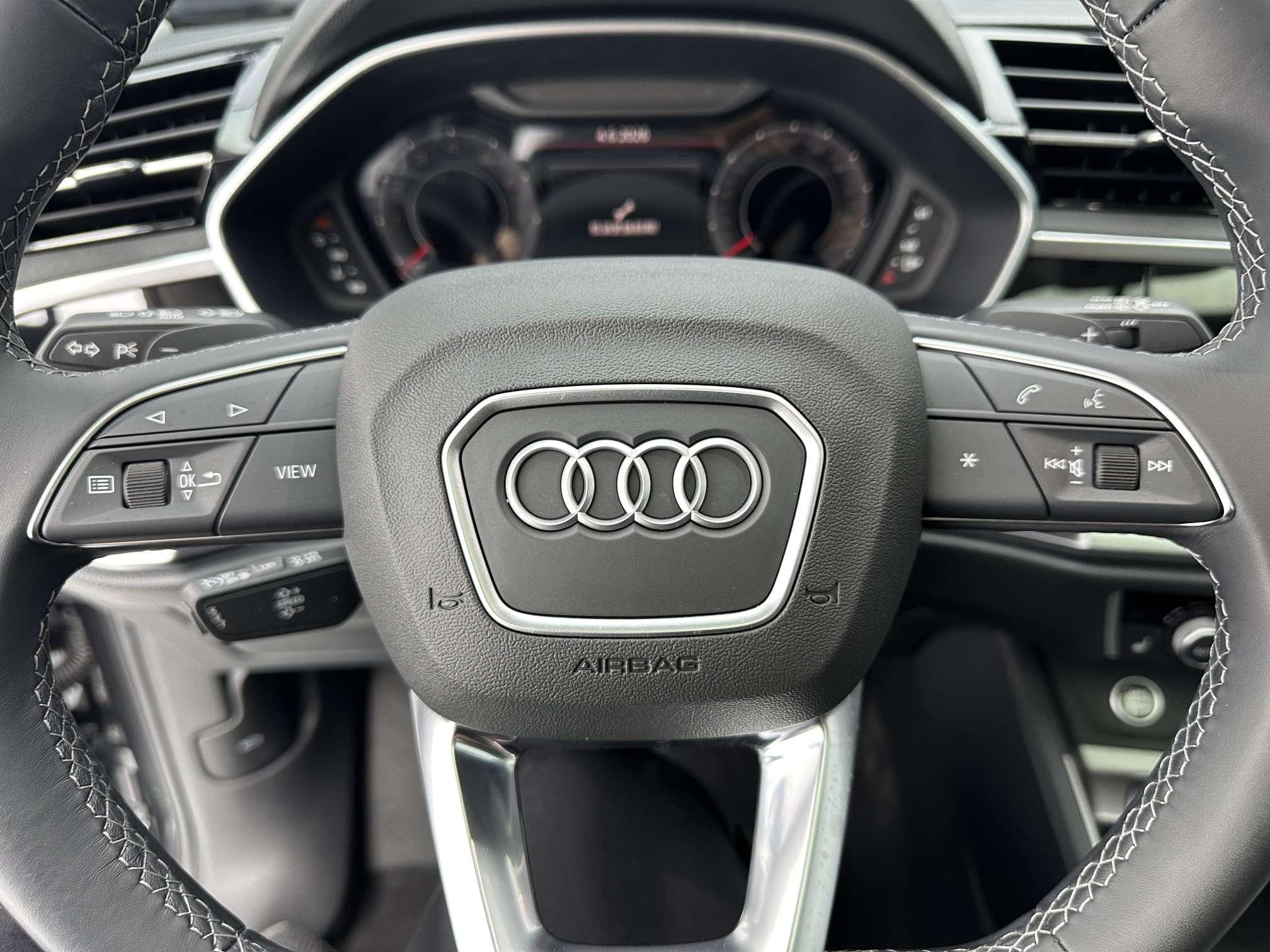 Audi Q3 2023, фото 14