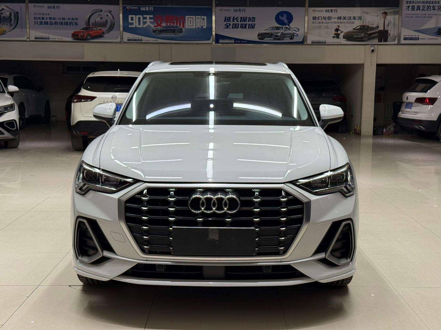 Audi Q3 2023, фото 2