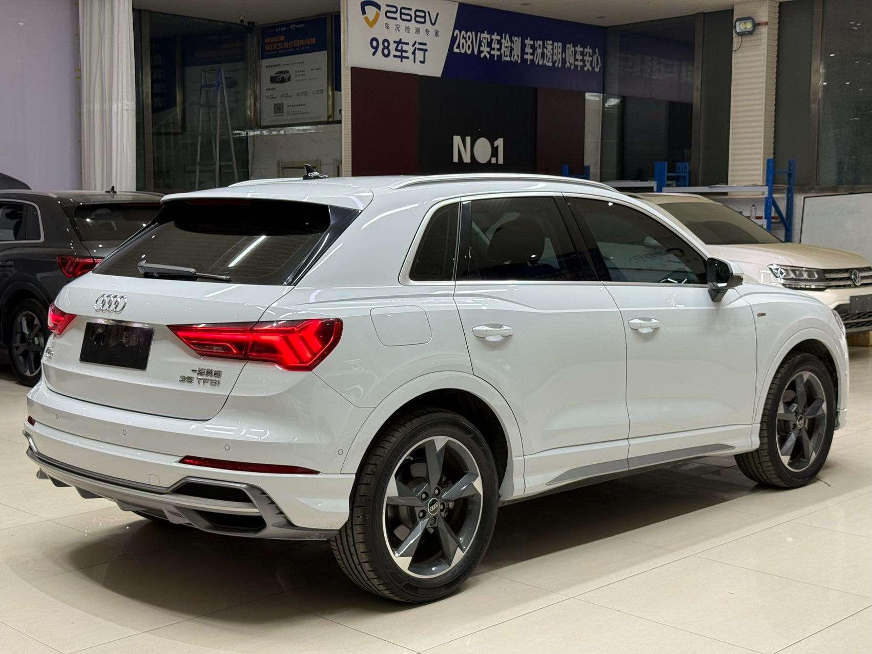 Audi Q3 2023, фото 4