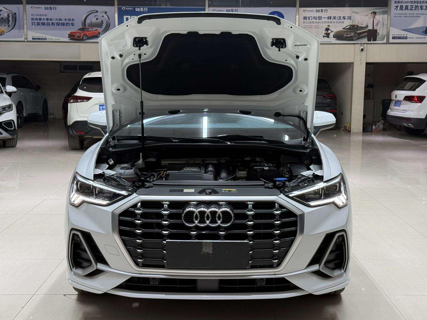 Audi Q3 2023, фото 7