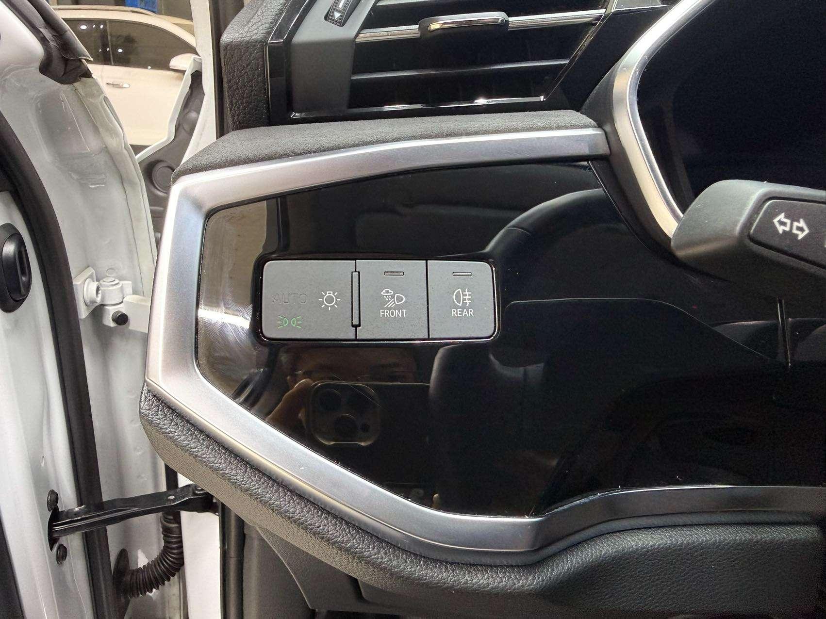 Audi Q3 2023, фото 9