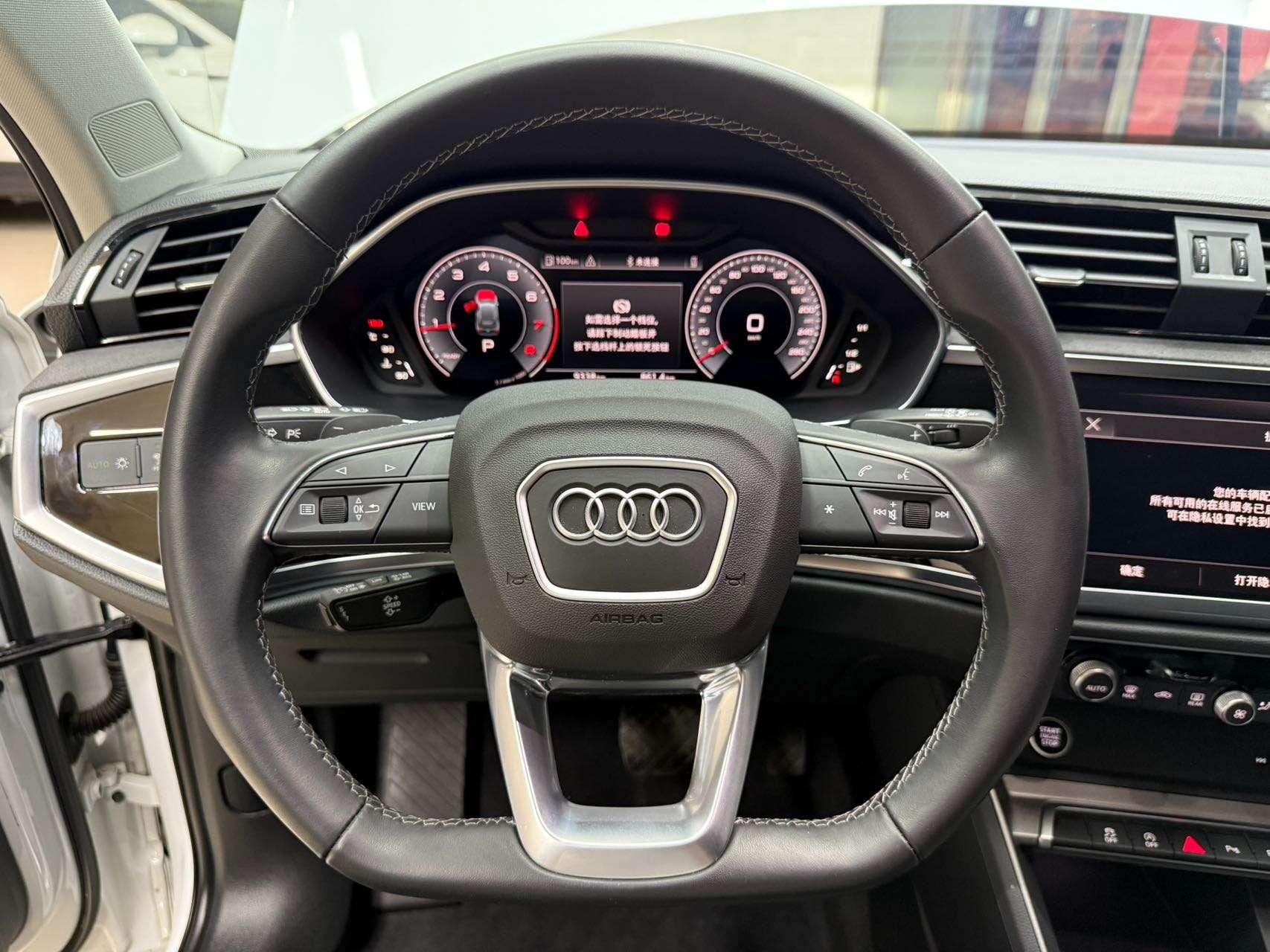 Audi Q3 2023, фото 11