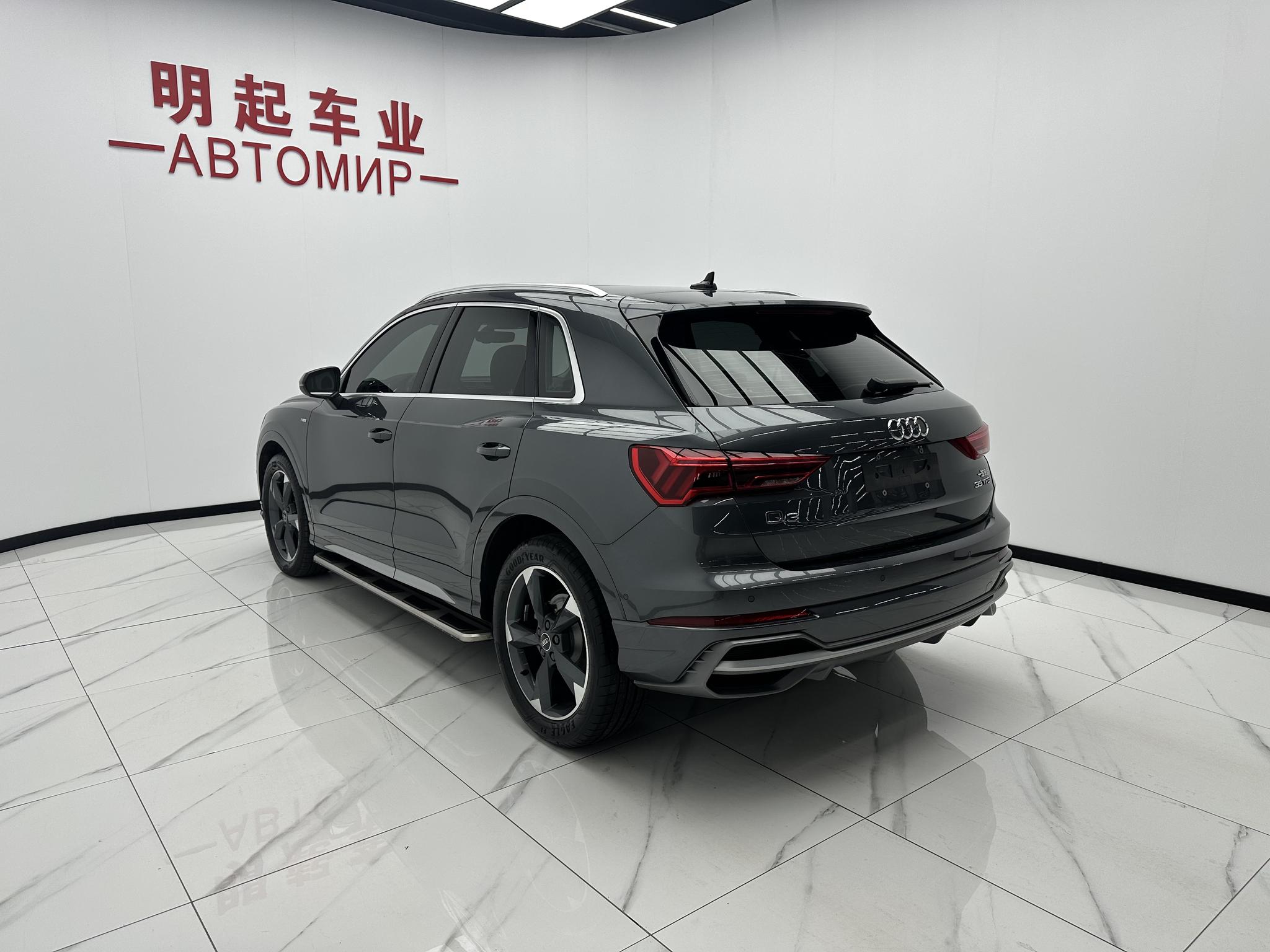 Audi Q3 2023, фото 8