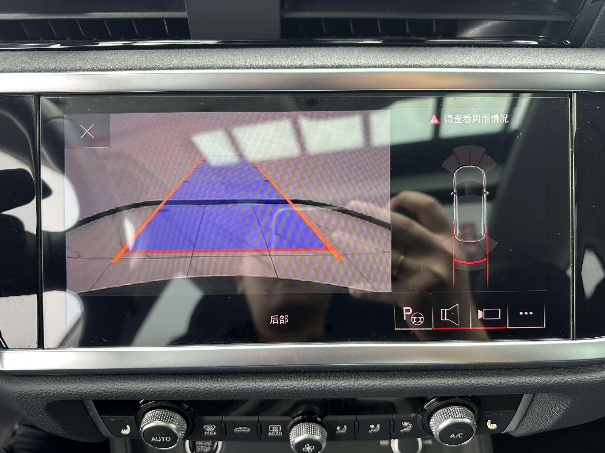 Audi Q3 2023, фото 16