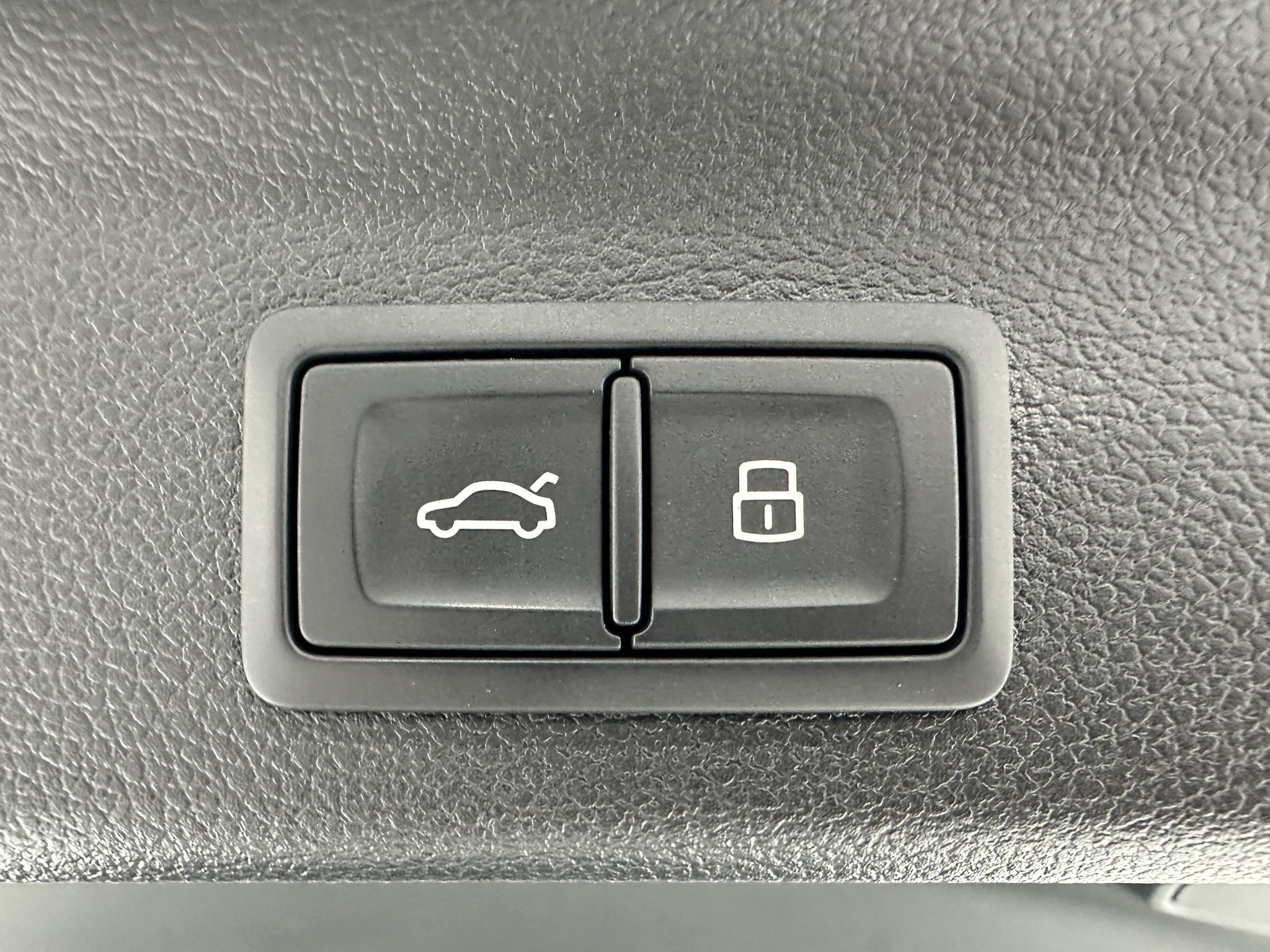 Audi Q3 2023, фото 17