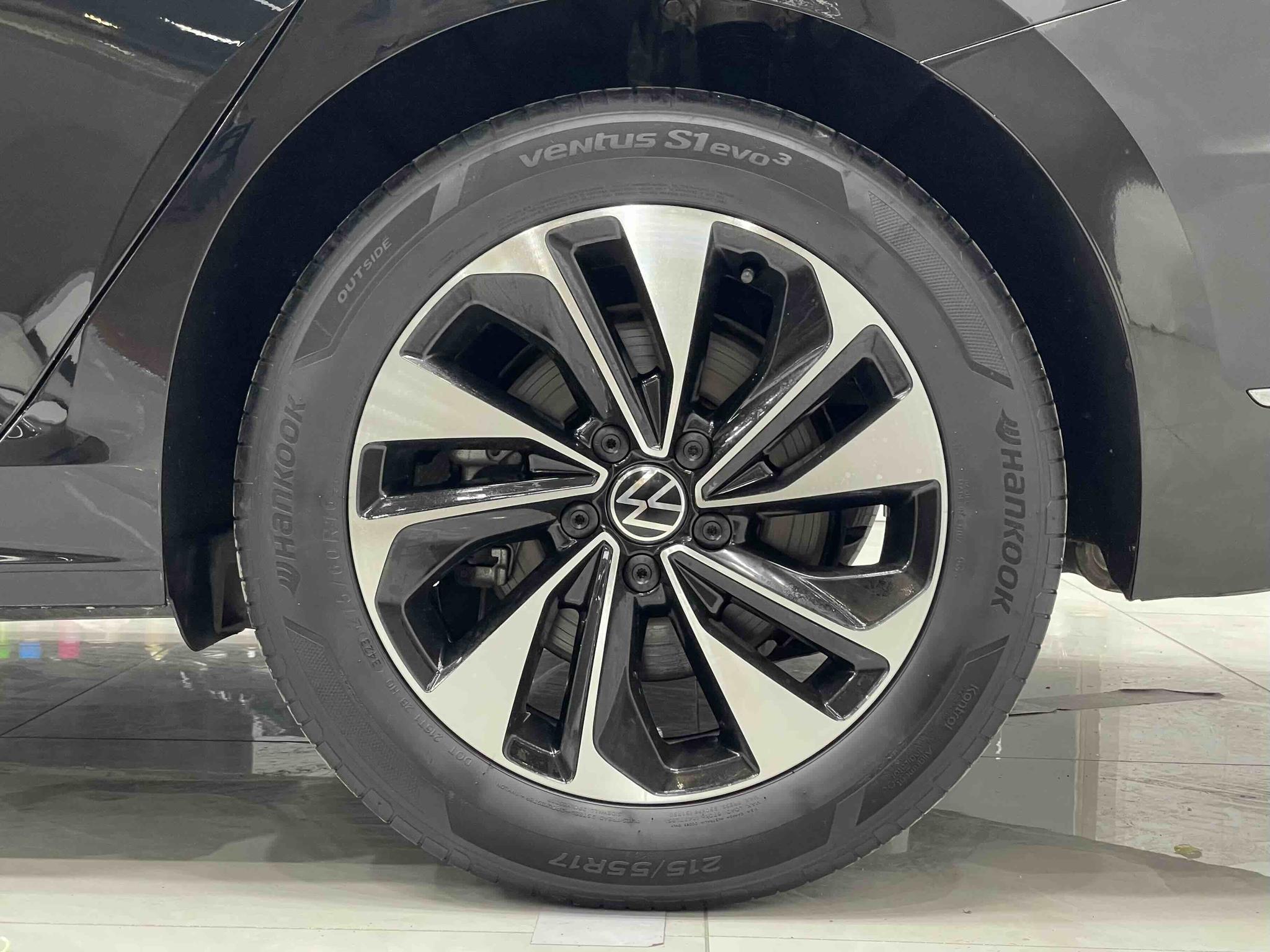 Volkswagen Passat 2023, фото 14