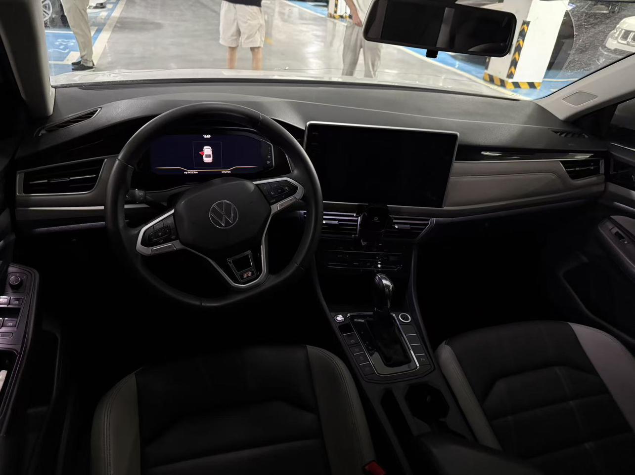 Volkswagen Bora 2024, фото 6