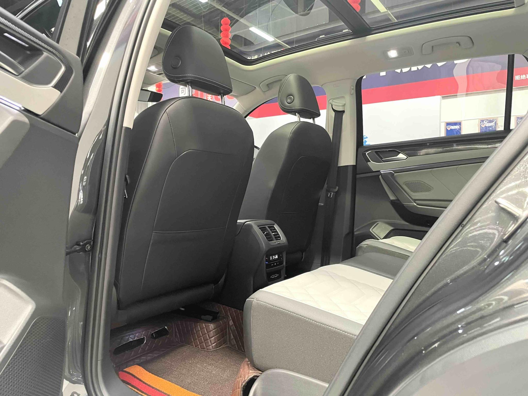 Volkswagen Tayron 2023, фото 10