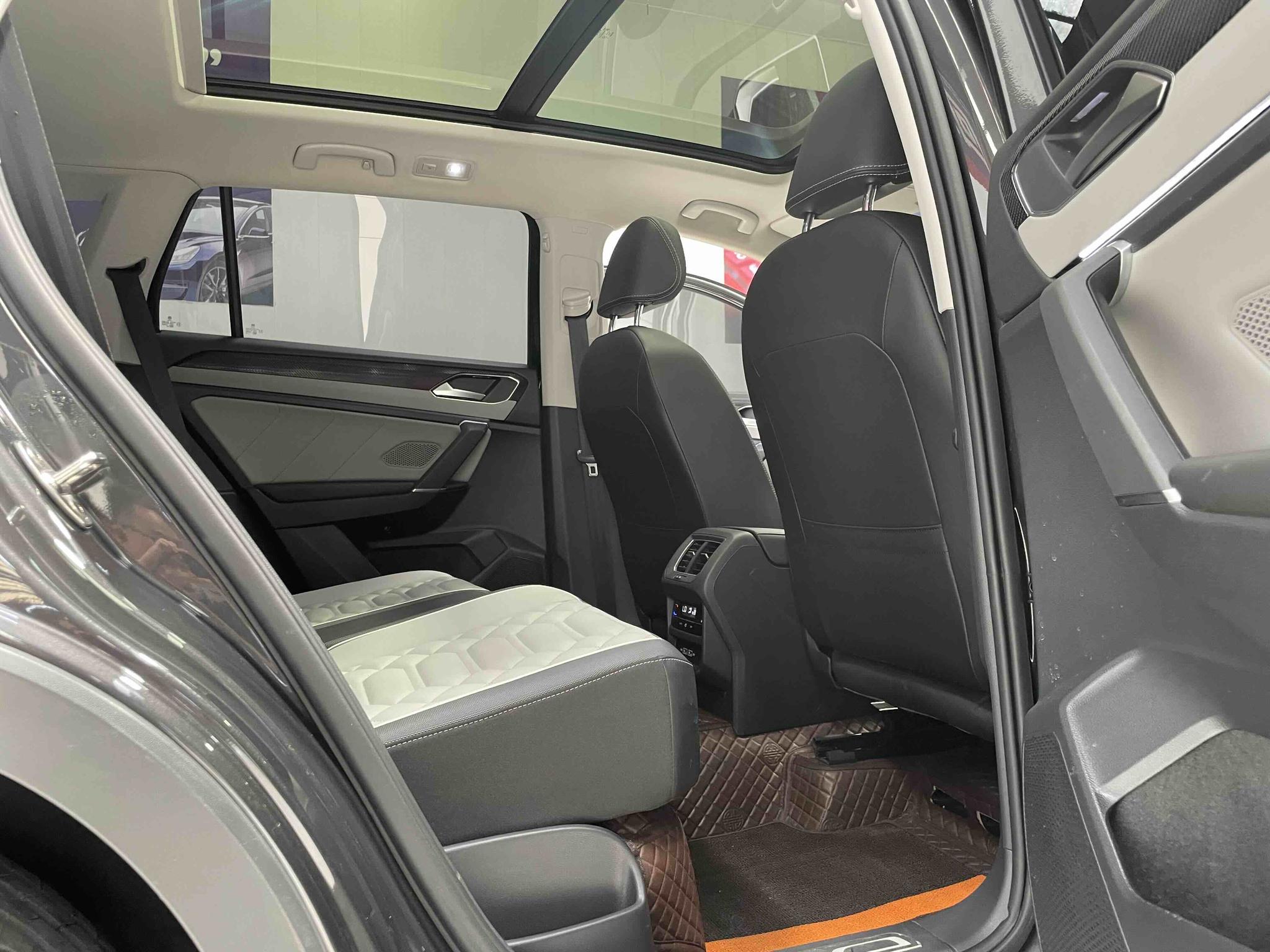 Volkswagen Tayron 2023, фото 12