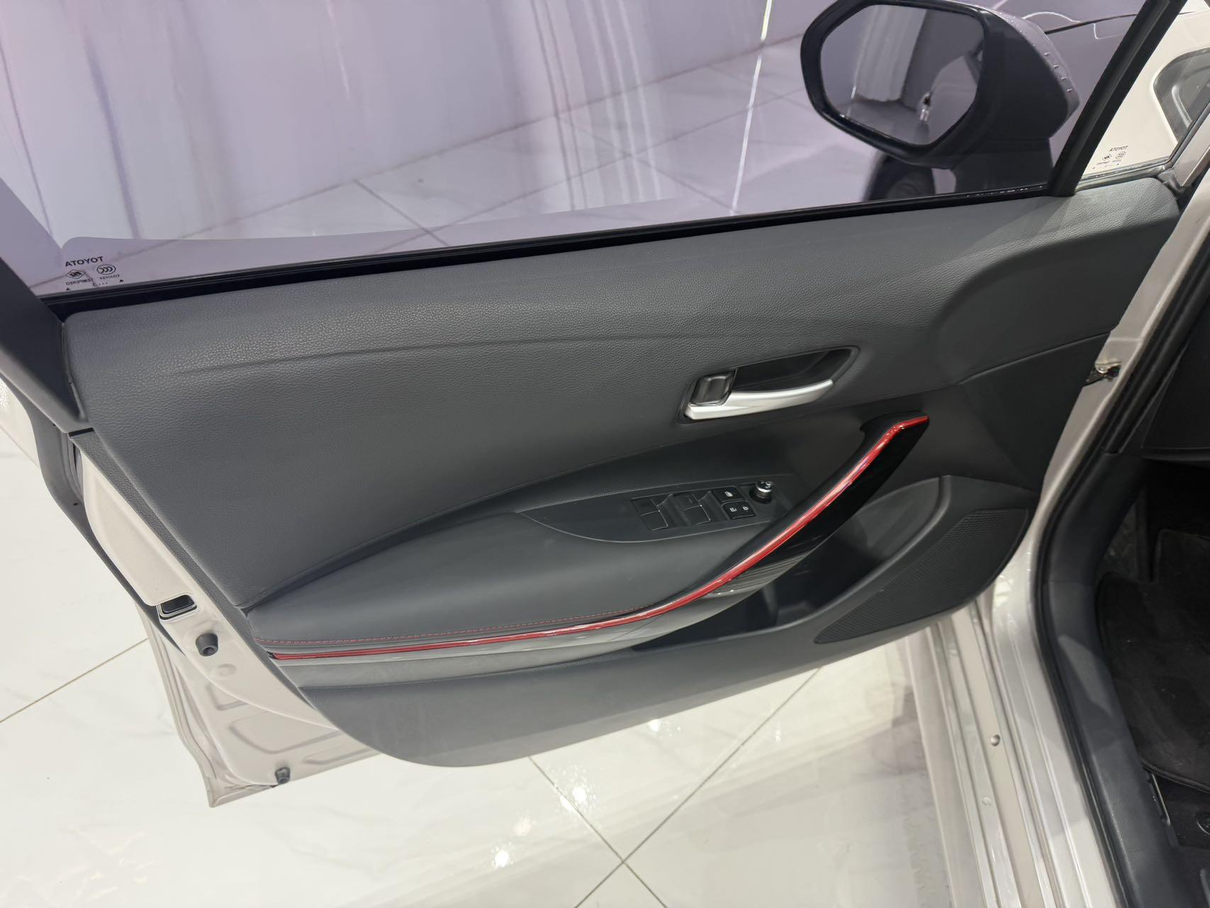 Toyota Corolla 2023, фото 8
