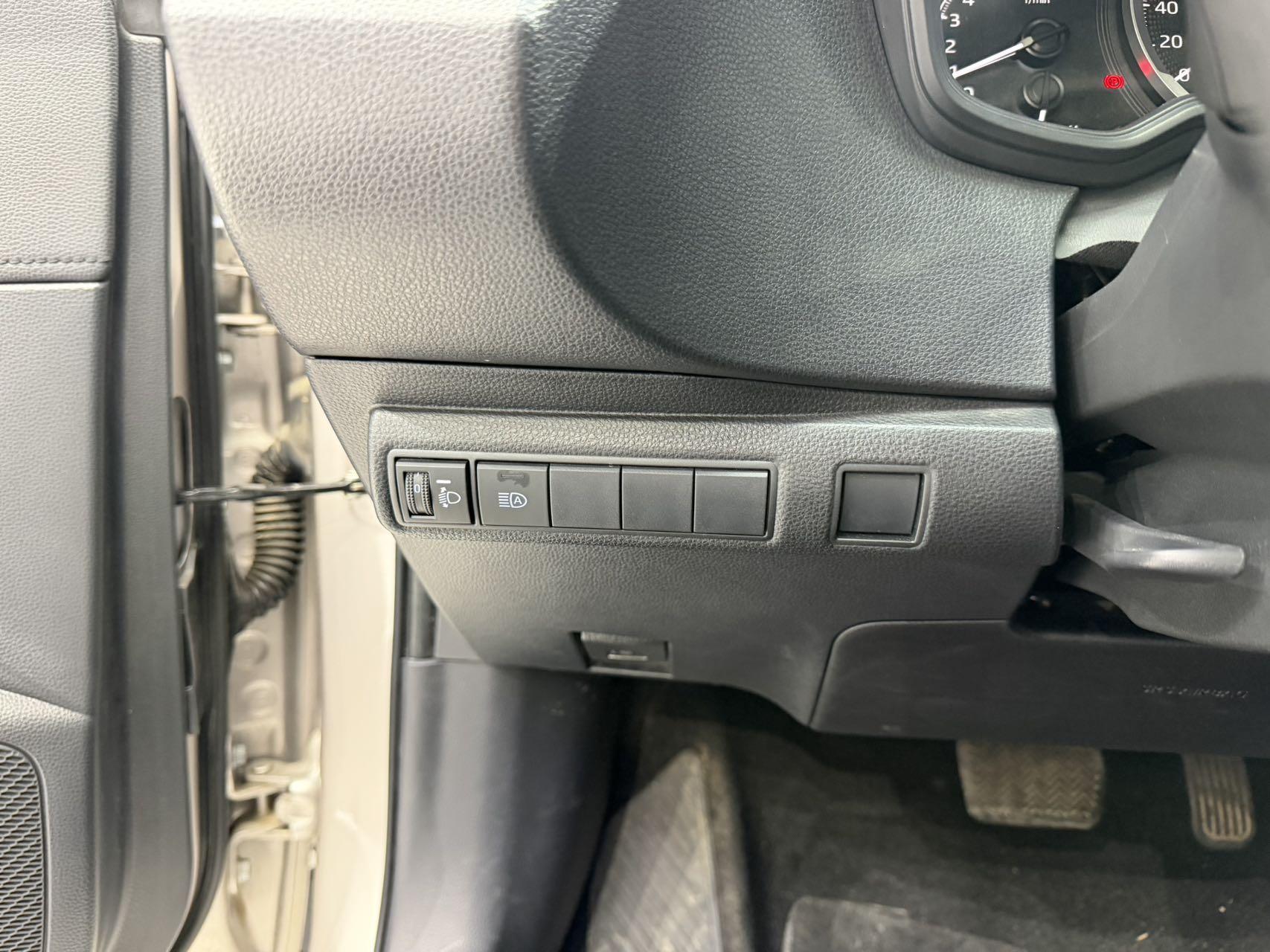 Toyota Corolla 2023, фото 9