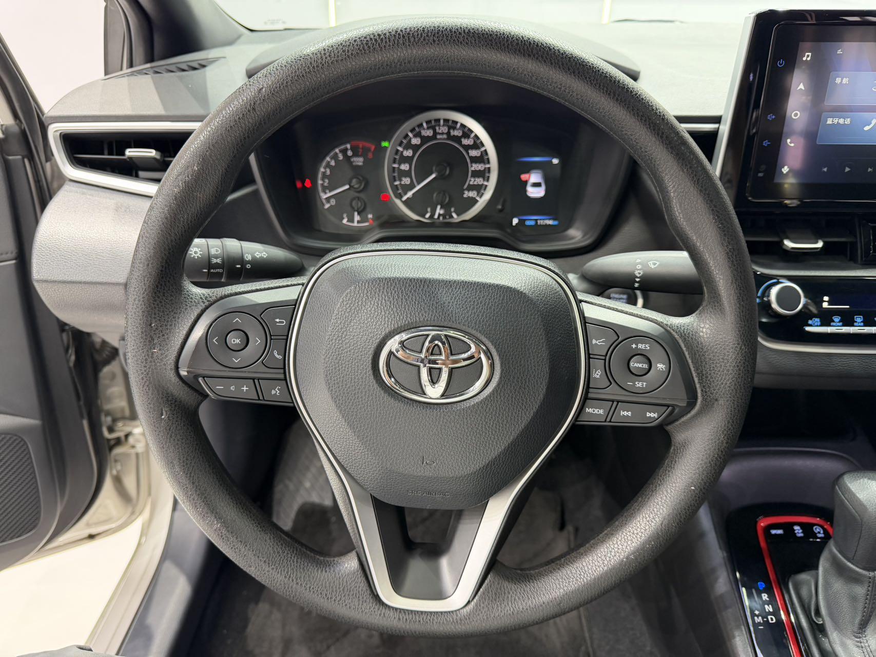 Toyota Corolla 2023, фото 11