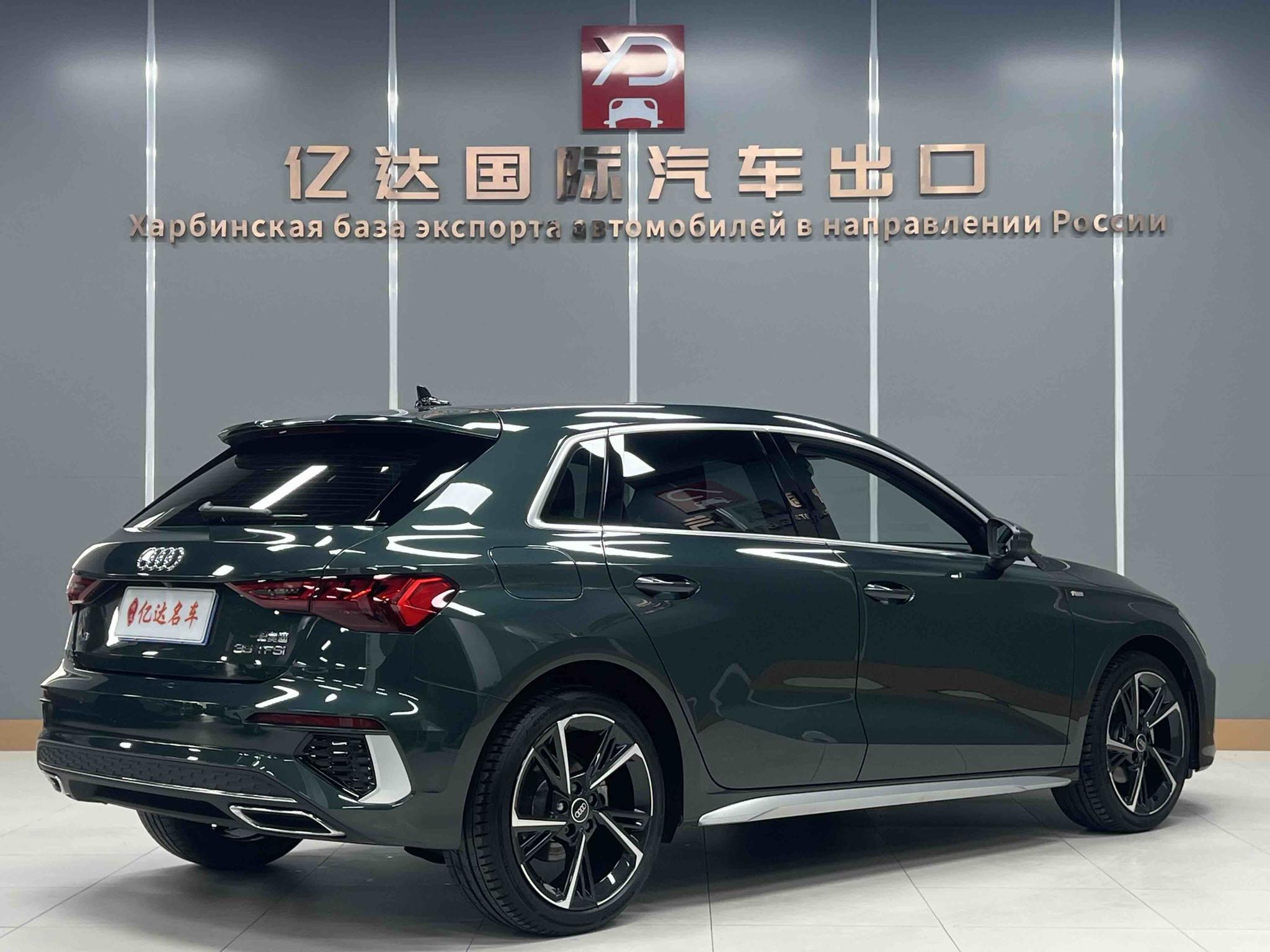 Audi A3 2023, фото 4