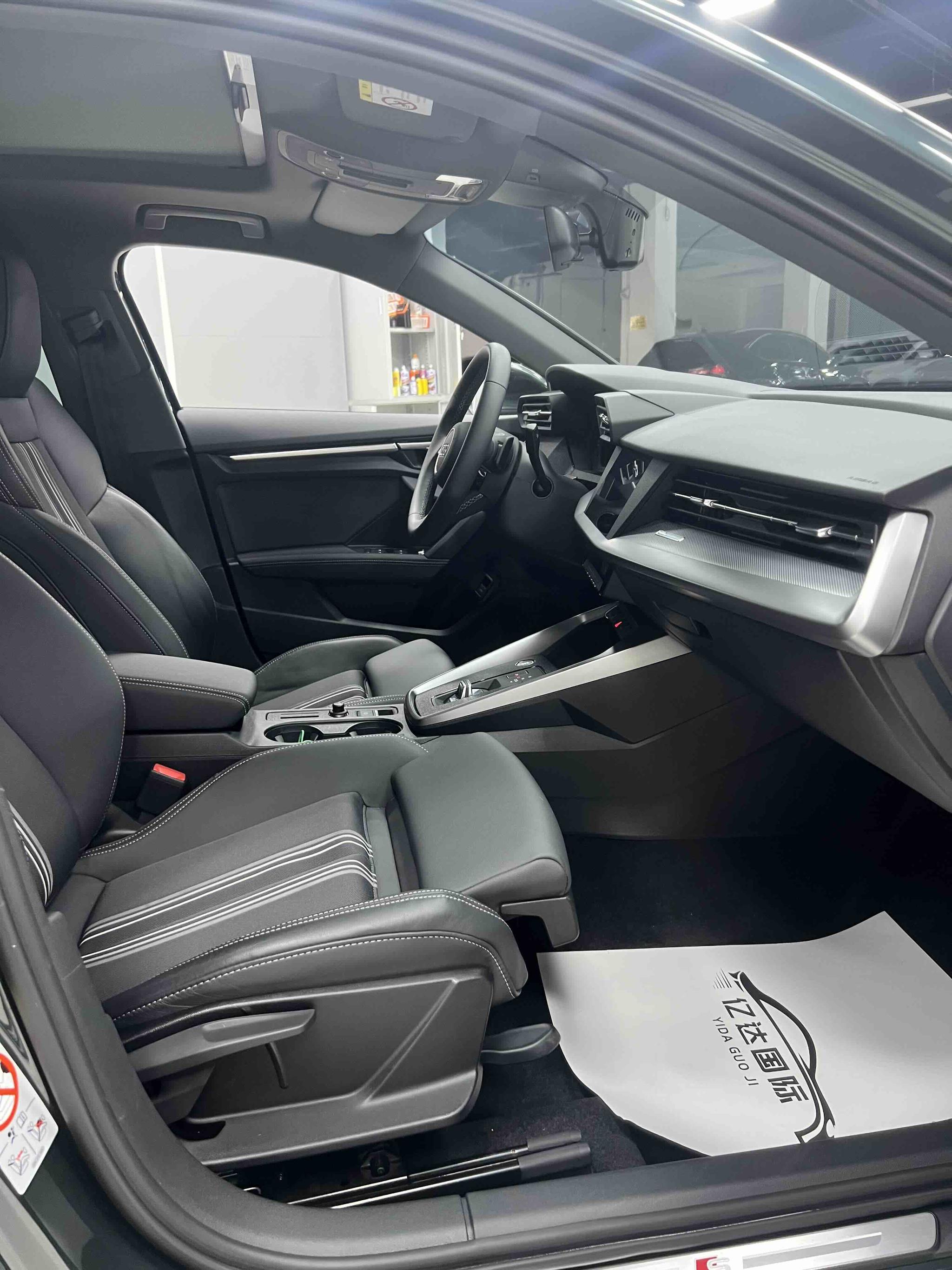 Audi A3 2023, фото 11