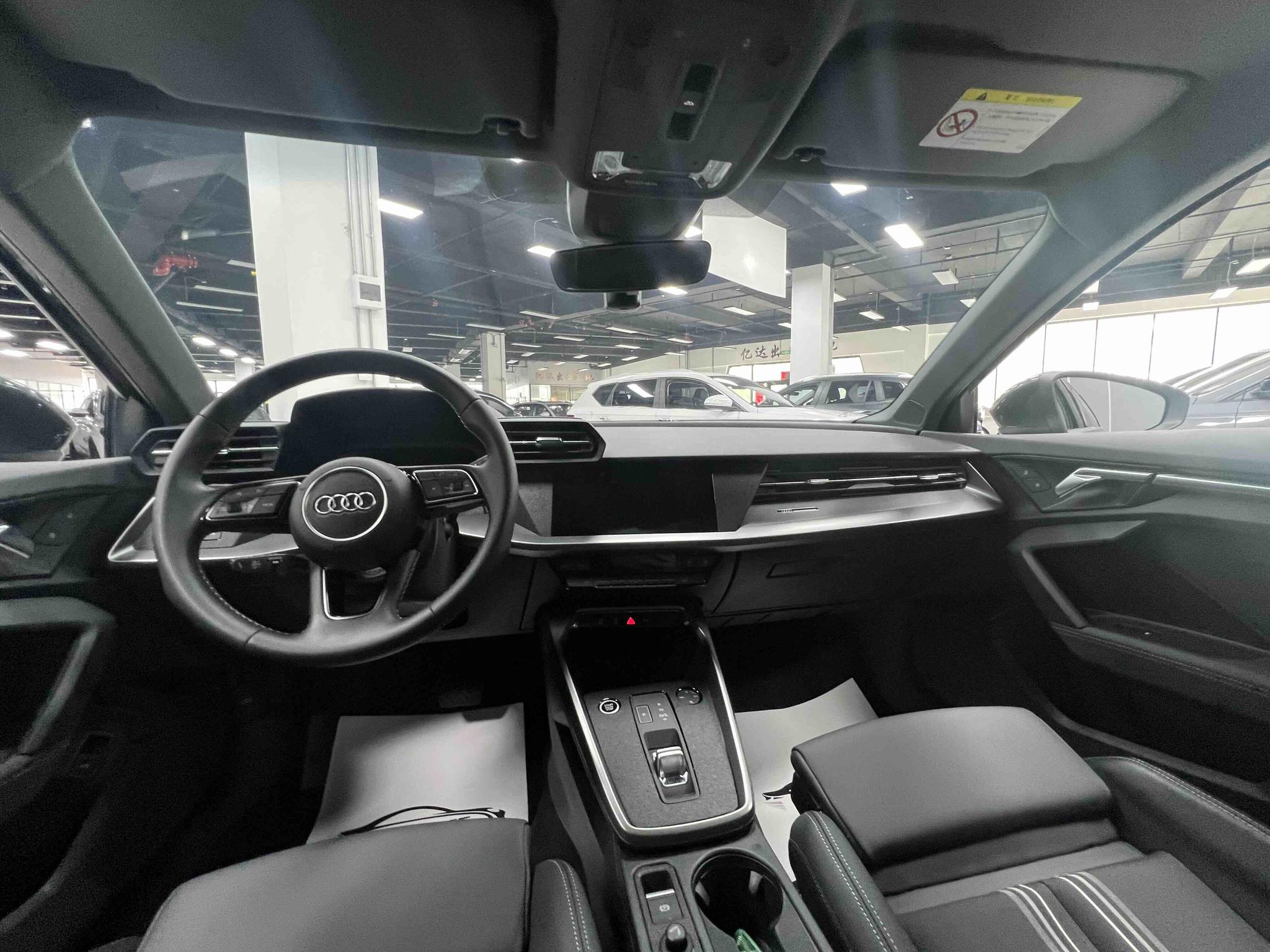 Audi A3 2023, фото 13