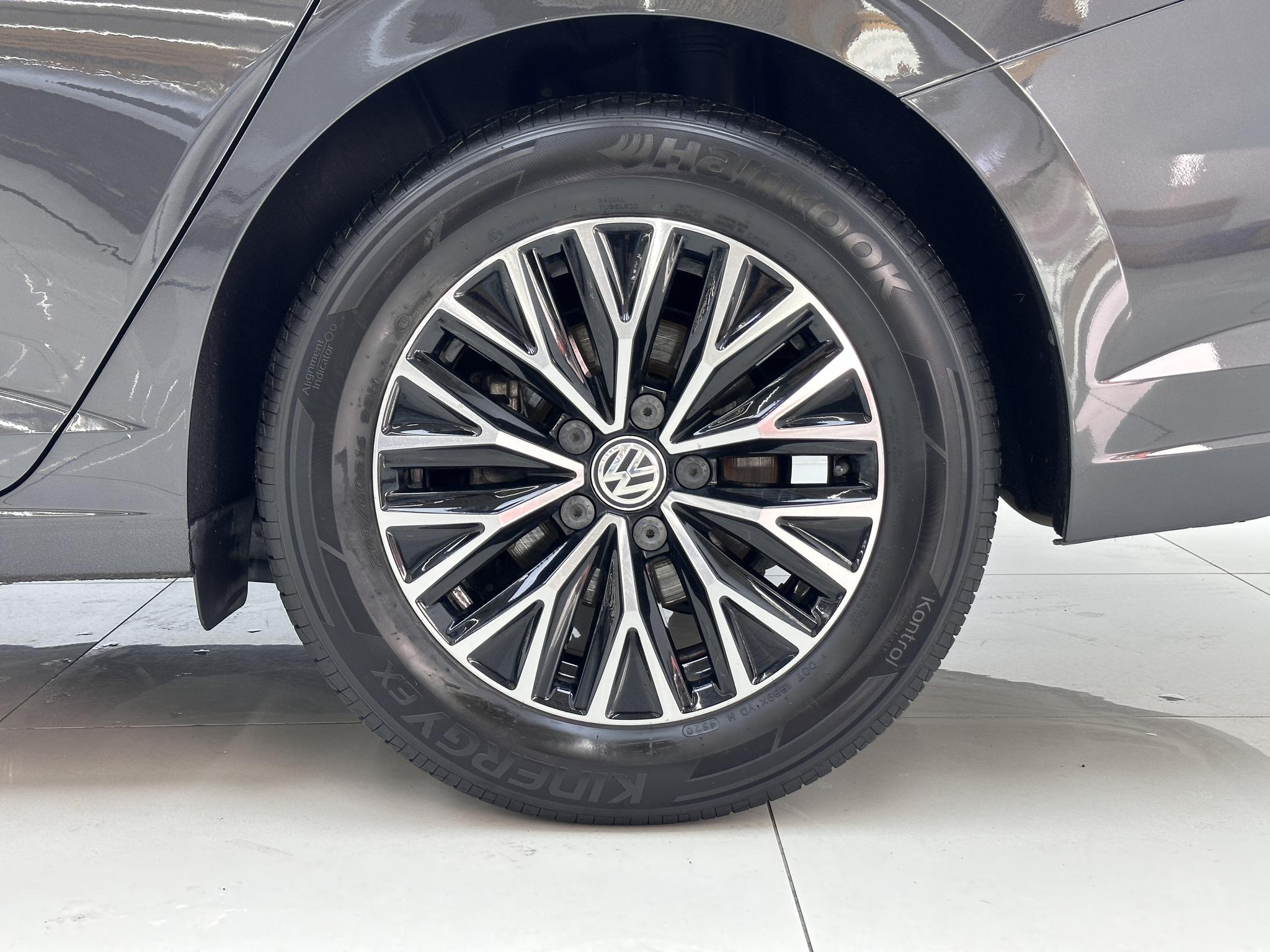Volkswagen Jetta 2021, фото 16