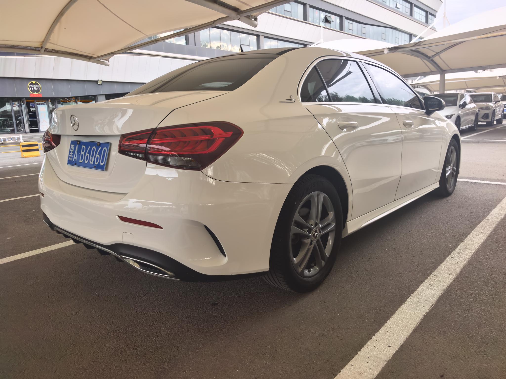 Mercedes-Benz A-Class 2022, фото 16