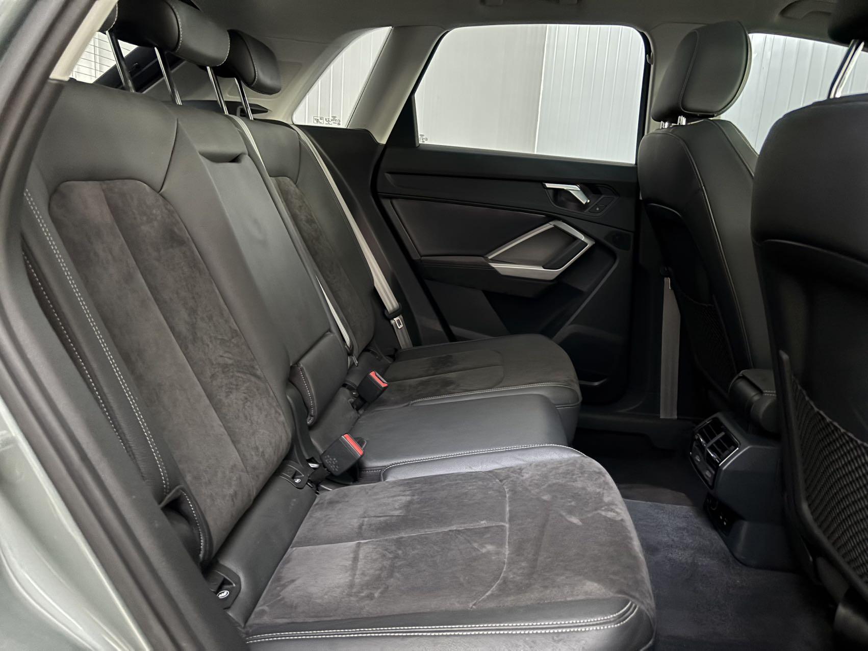 Audi Q3 2022, фото 10