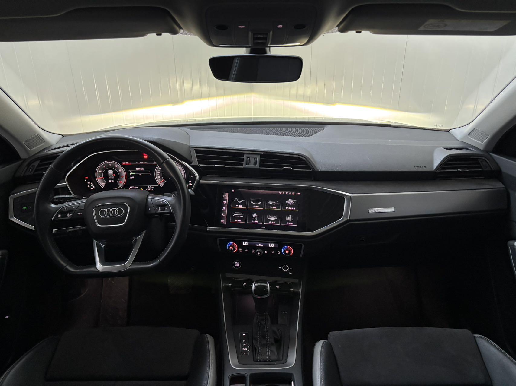 Audi Q3 2022, фото 12