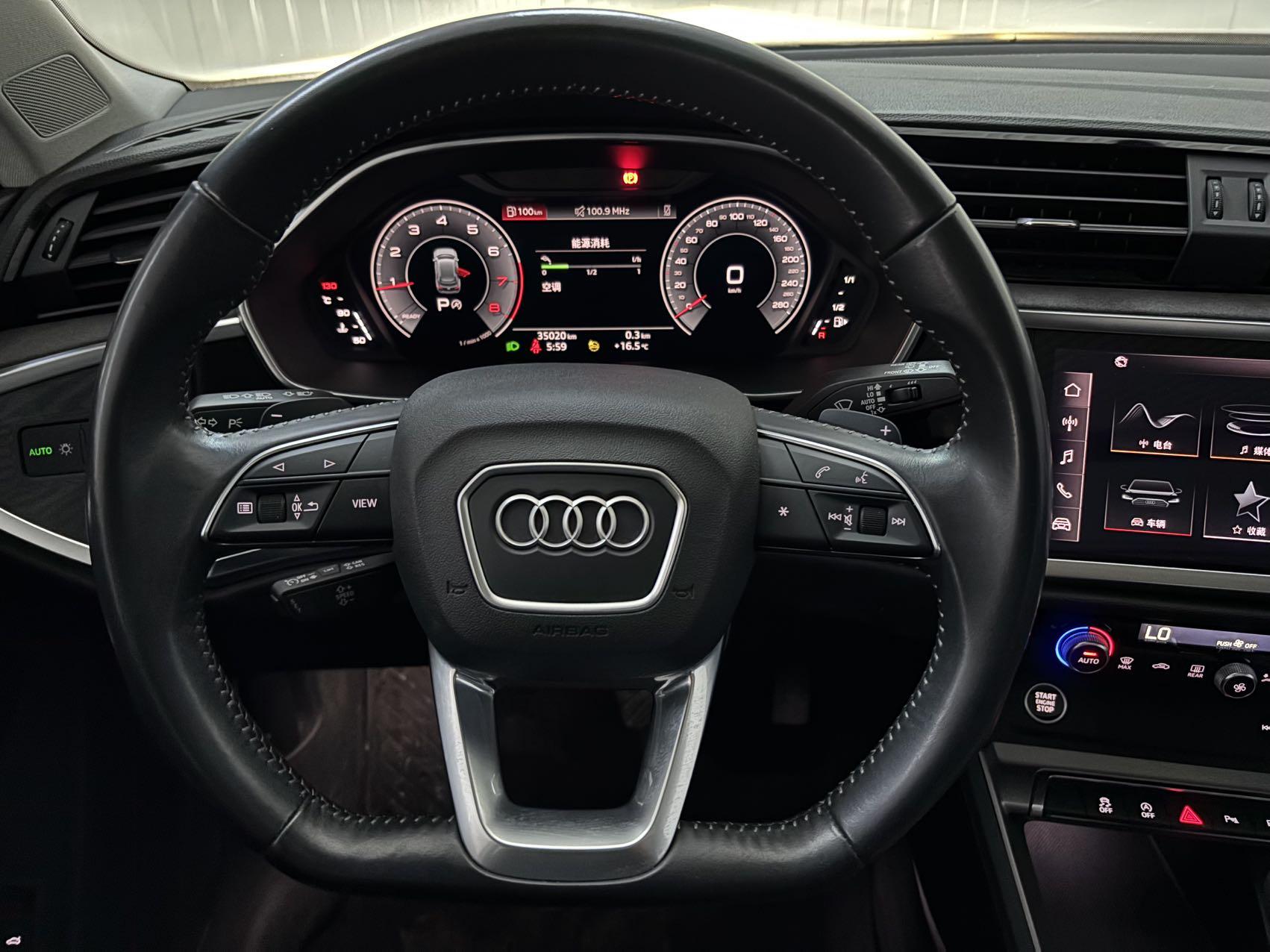 Audi Q3 2022, фото 13