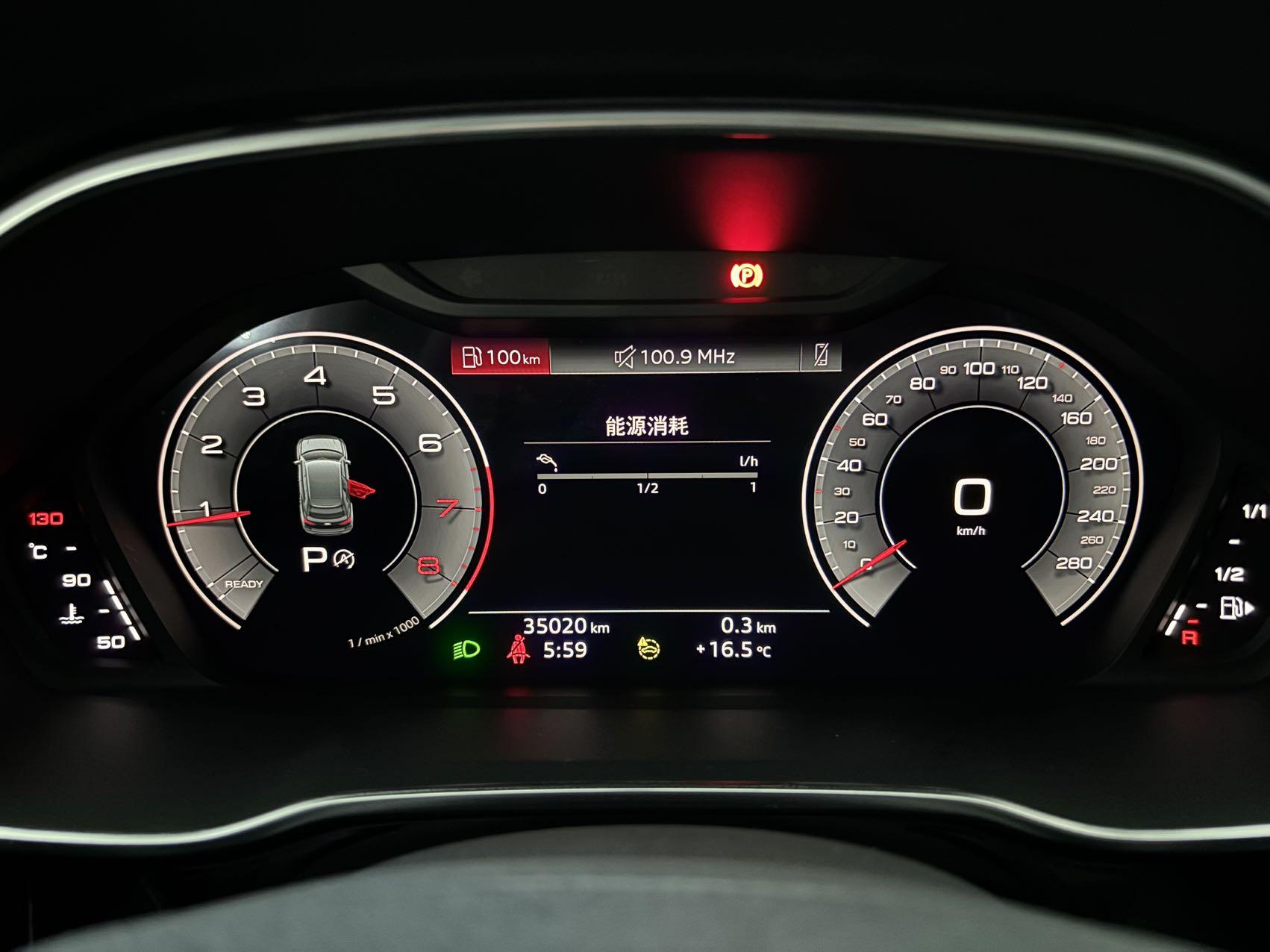Audi Q3 2022, фото 14