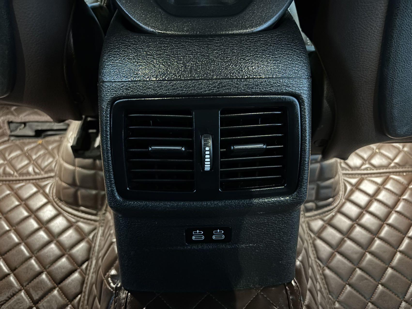 BMW X1 2022, фото 17