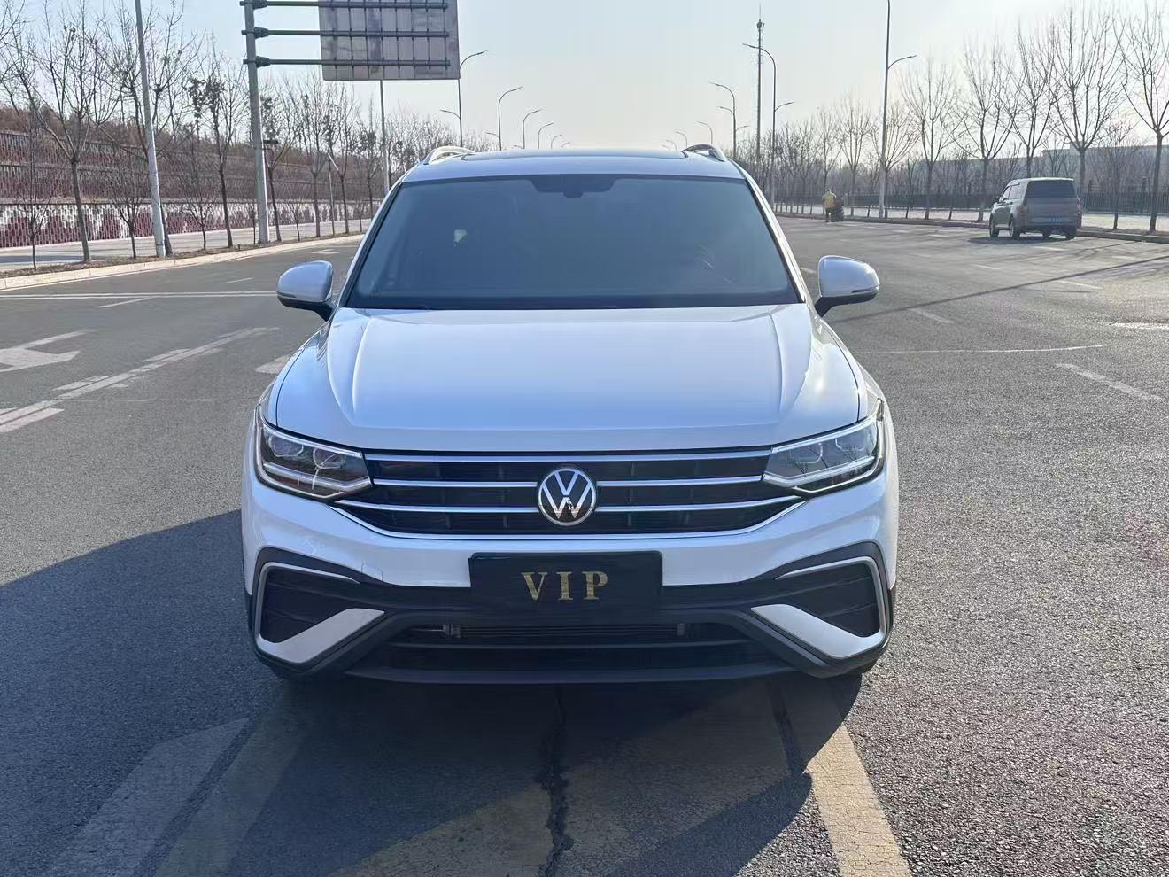 Volkswagen Tiguan 2023, фото 2
