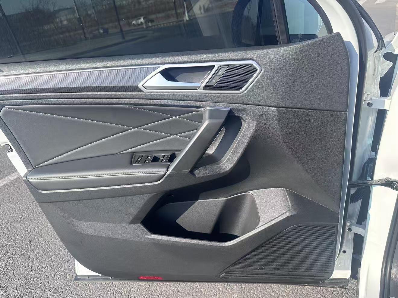 Volkswagen Tiguan 2023, фото 7