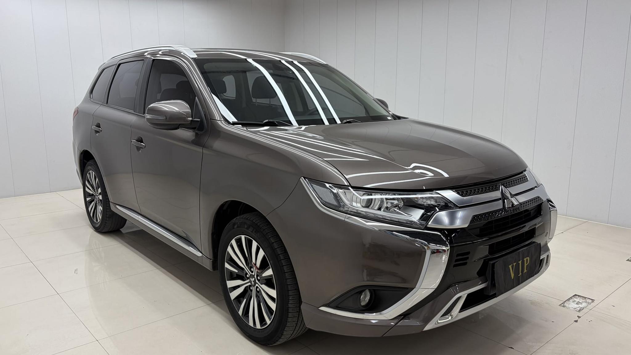 Mitsubishi Outlander 2021, фото 3