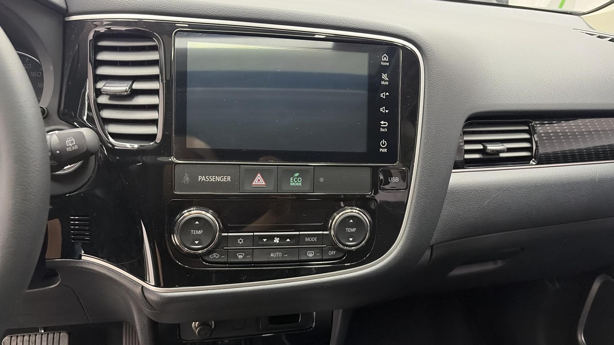 Mitsubishi Outlander 2021, фото 11