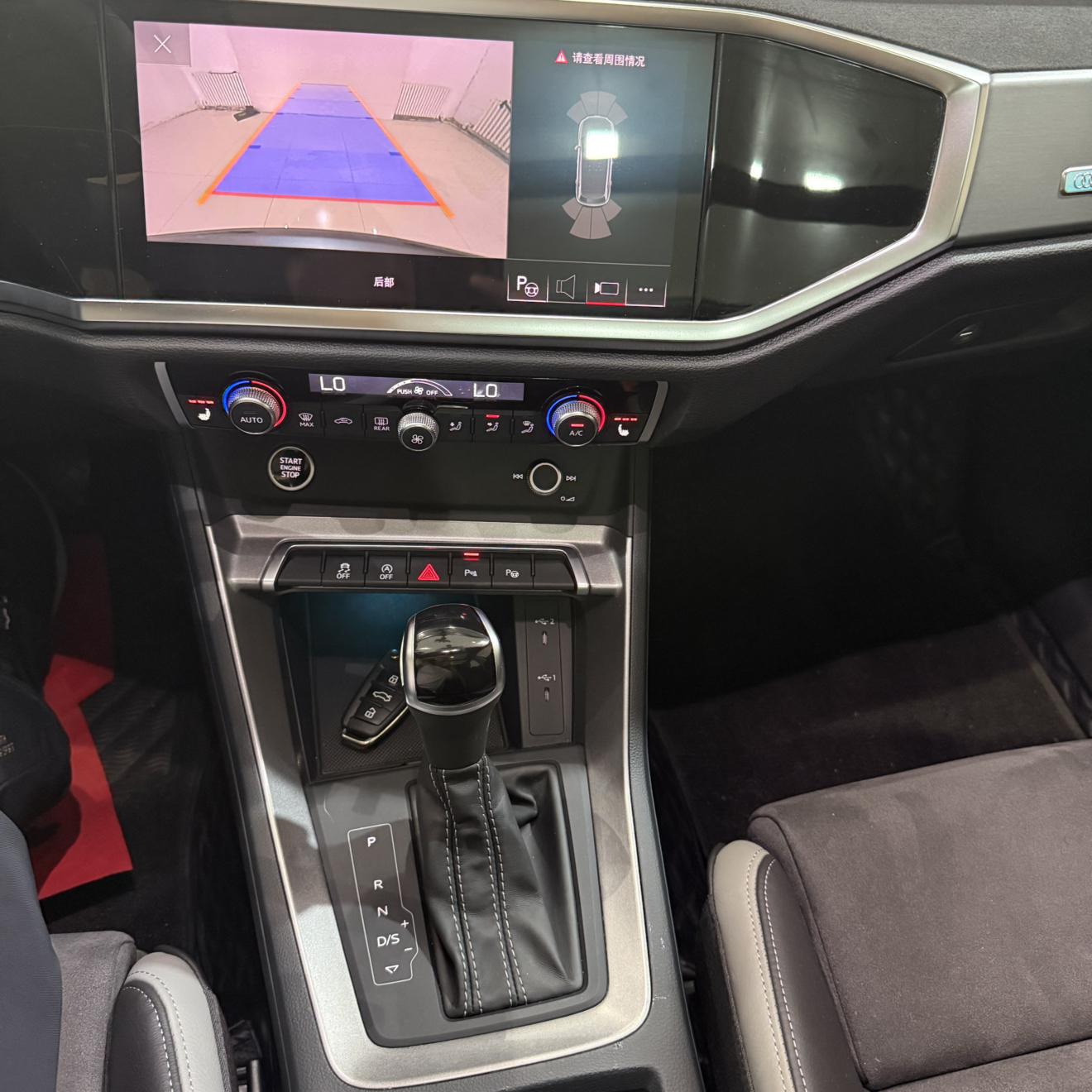 Audi Q3 2022, фото 17