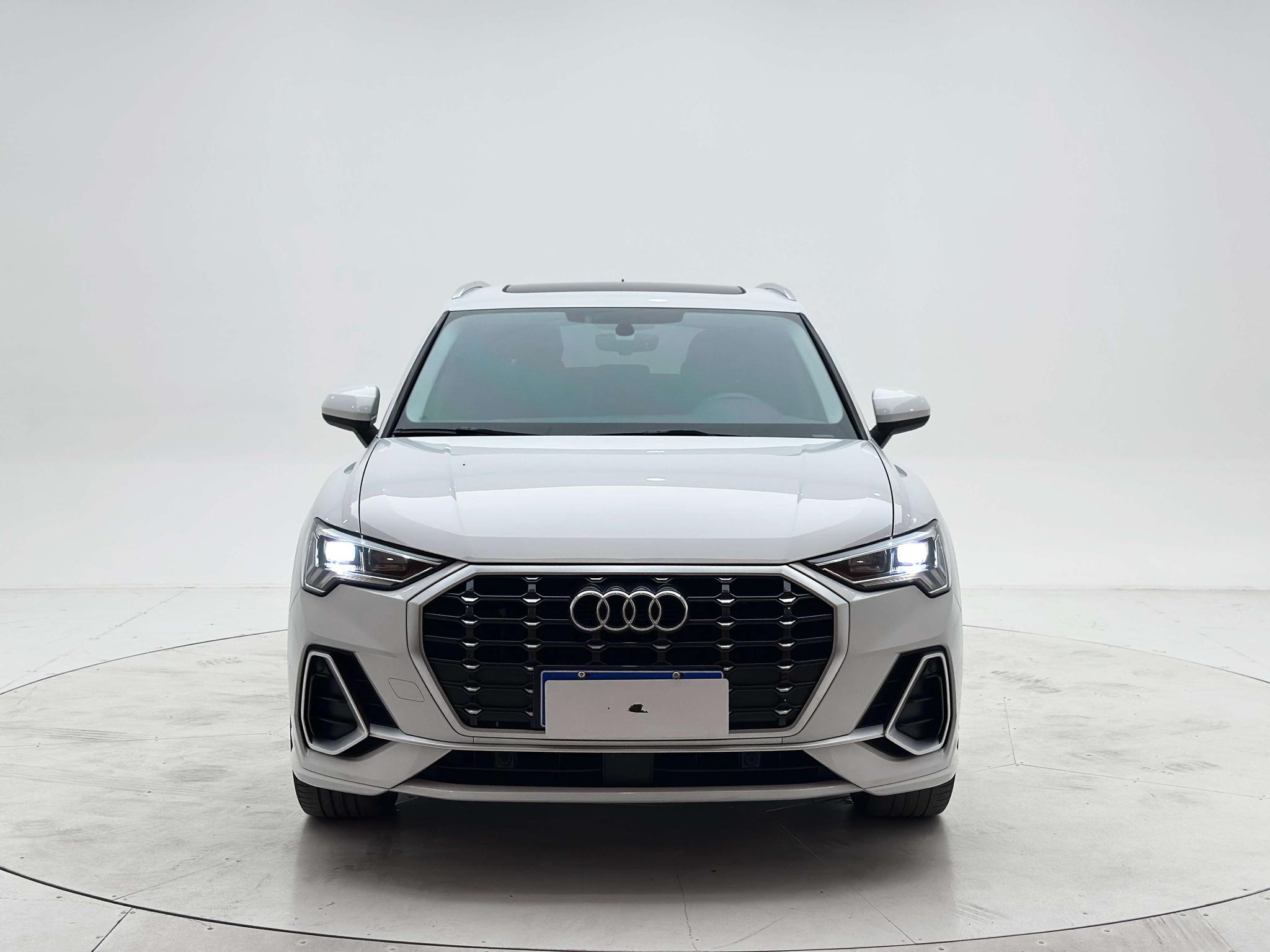 Audi Q3 2022, фото 2