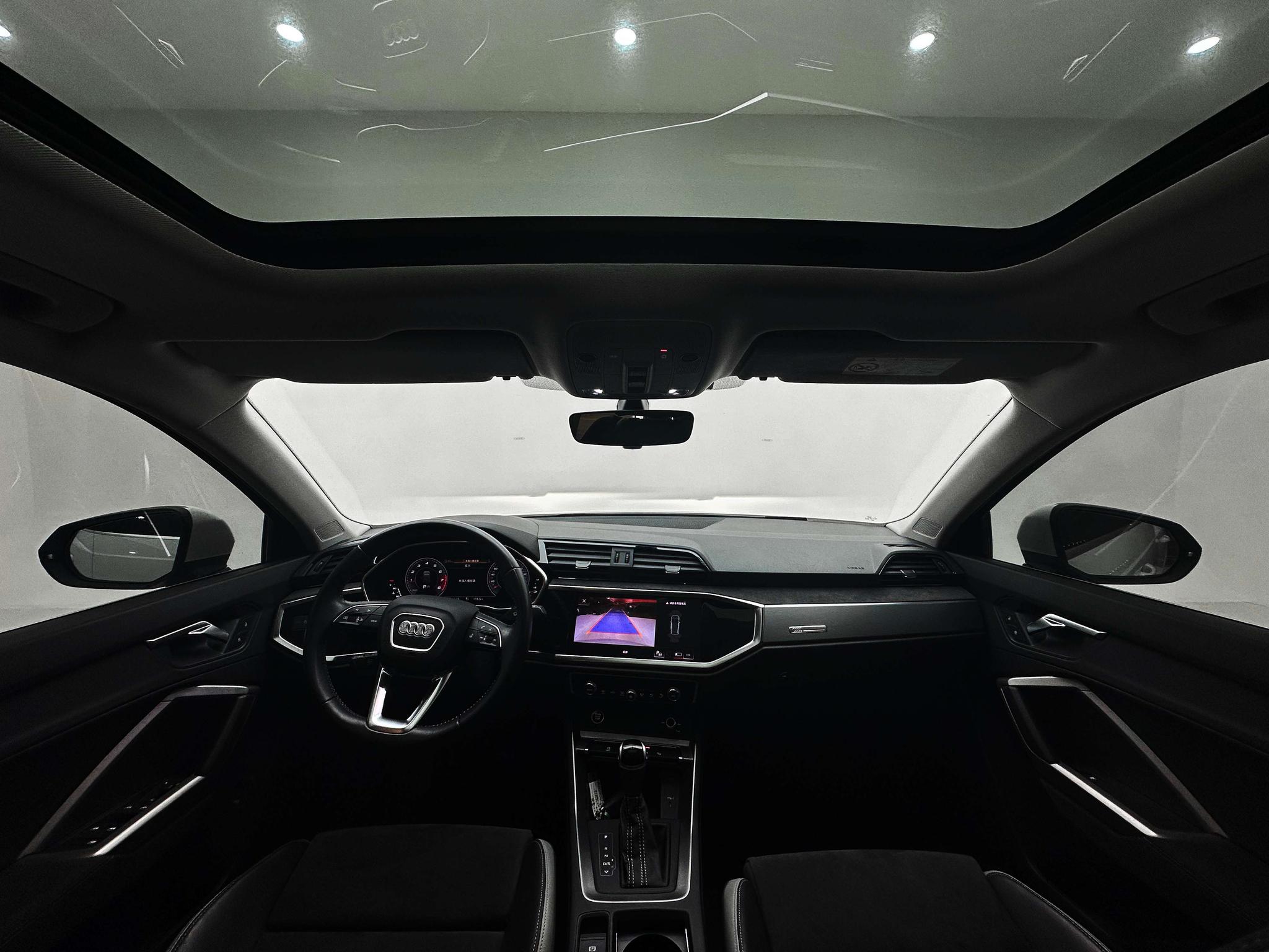 Audi Q3 2022, фото 10