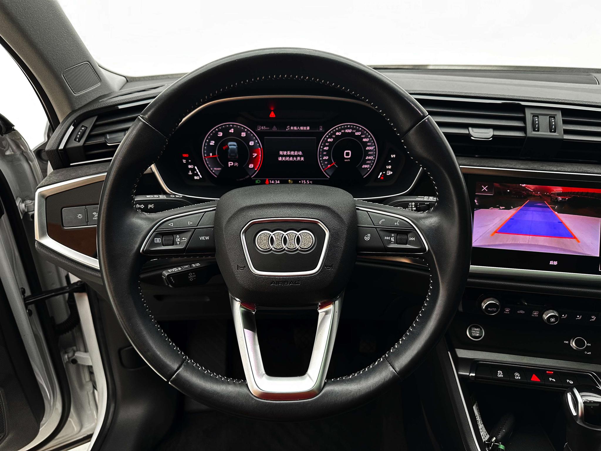 Audi Q3 2022, фото 11