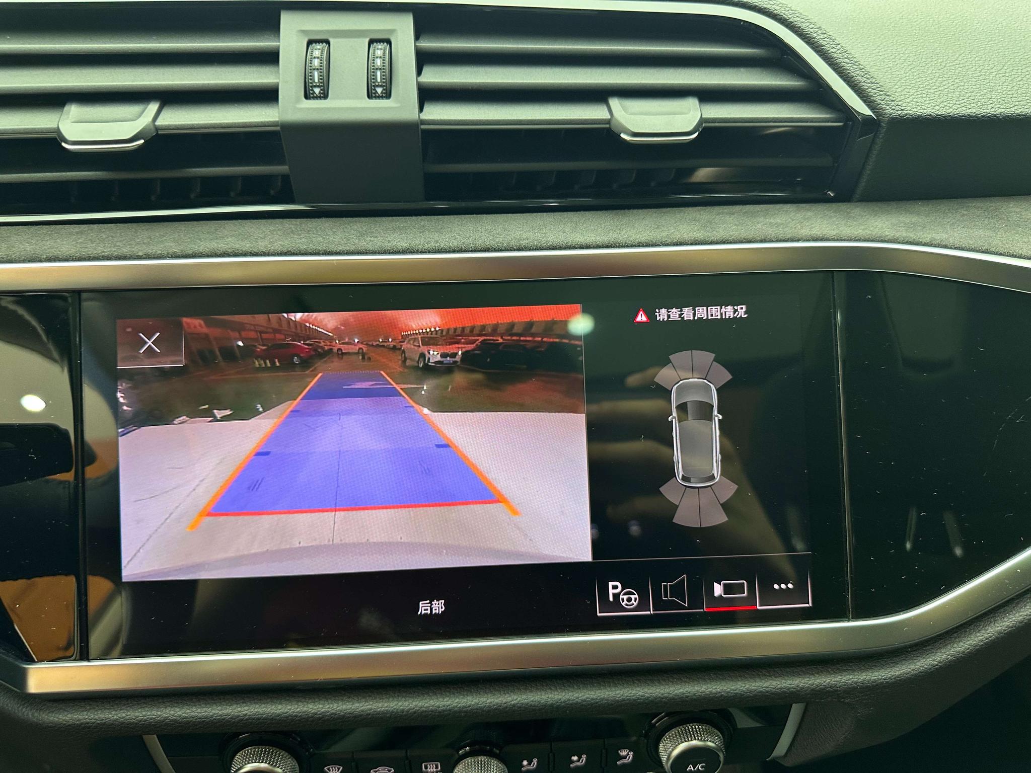 Audi Q3 2022, фото 14