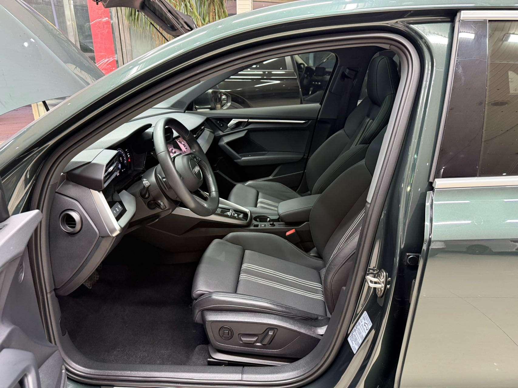 Audi A3 2022, фото 16