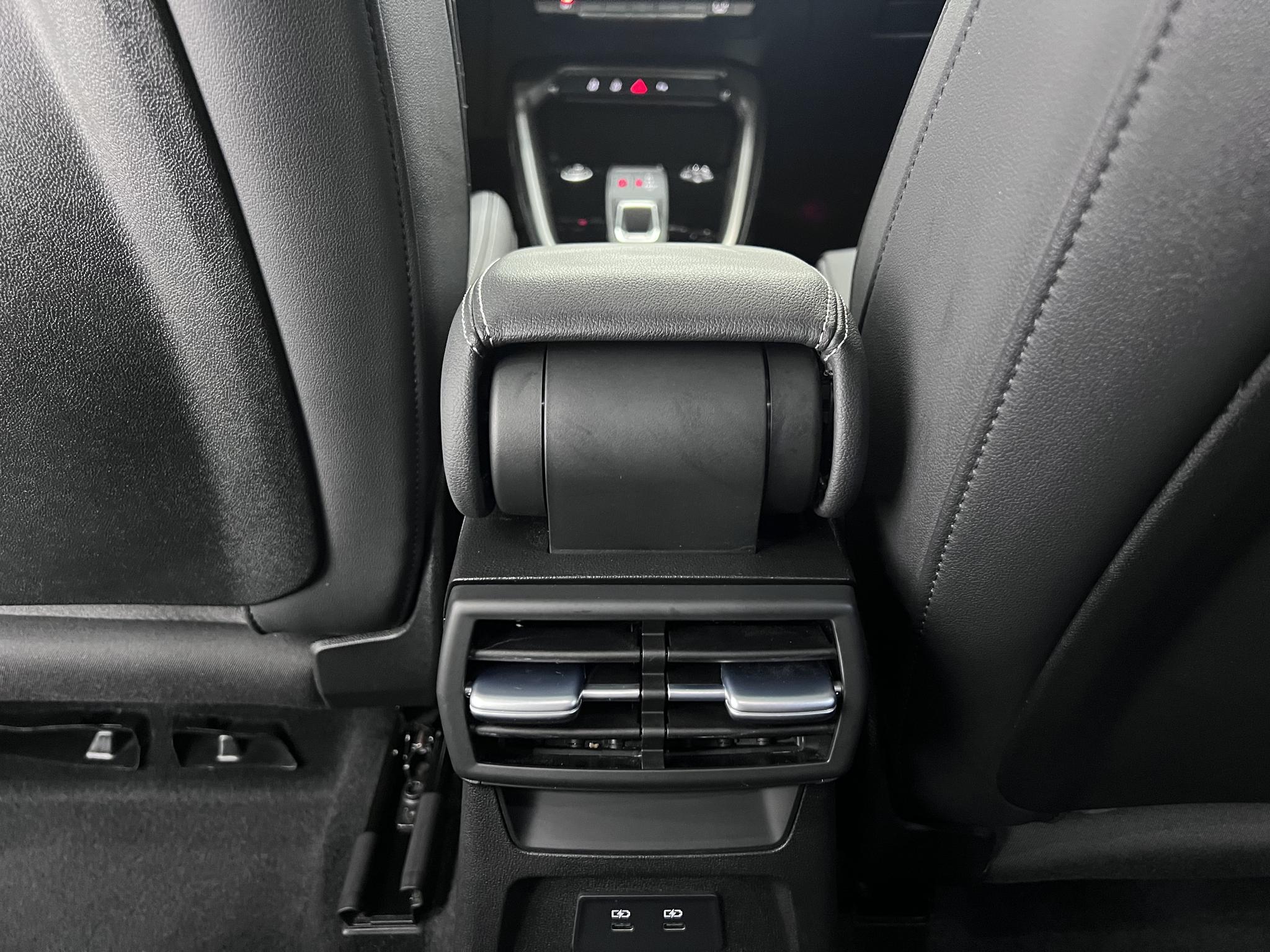 Audi A3 2022, фото 14