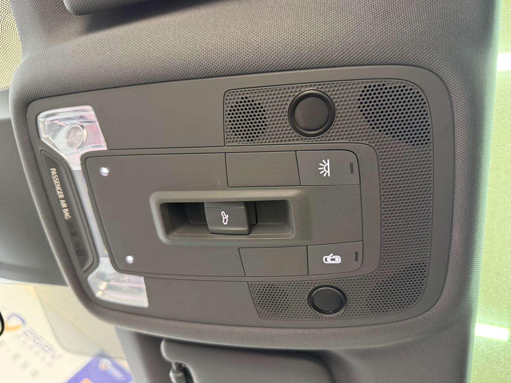 Audi A3 2023, фото 14