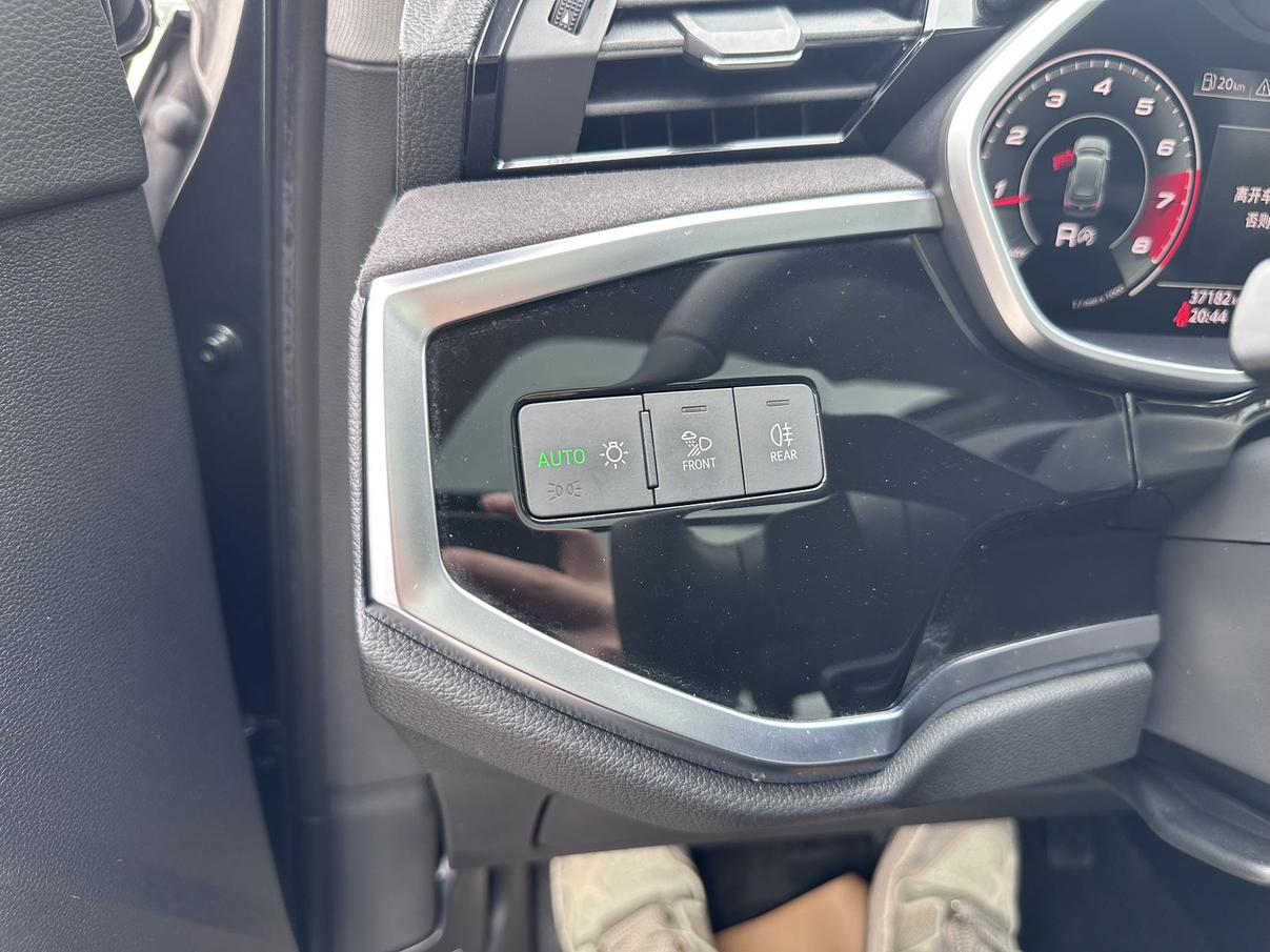 Audi Q3 2023, фото 16