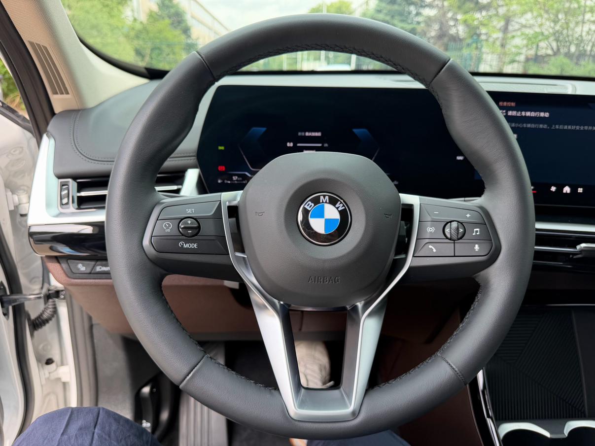 BMW X1 2023, фото 15